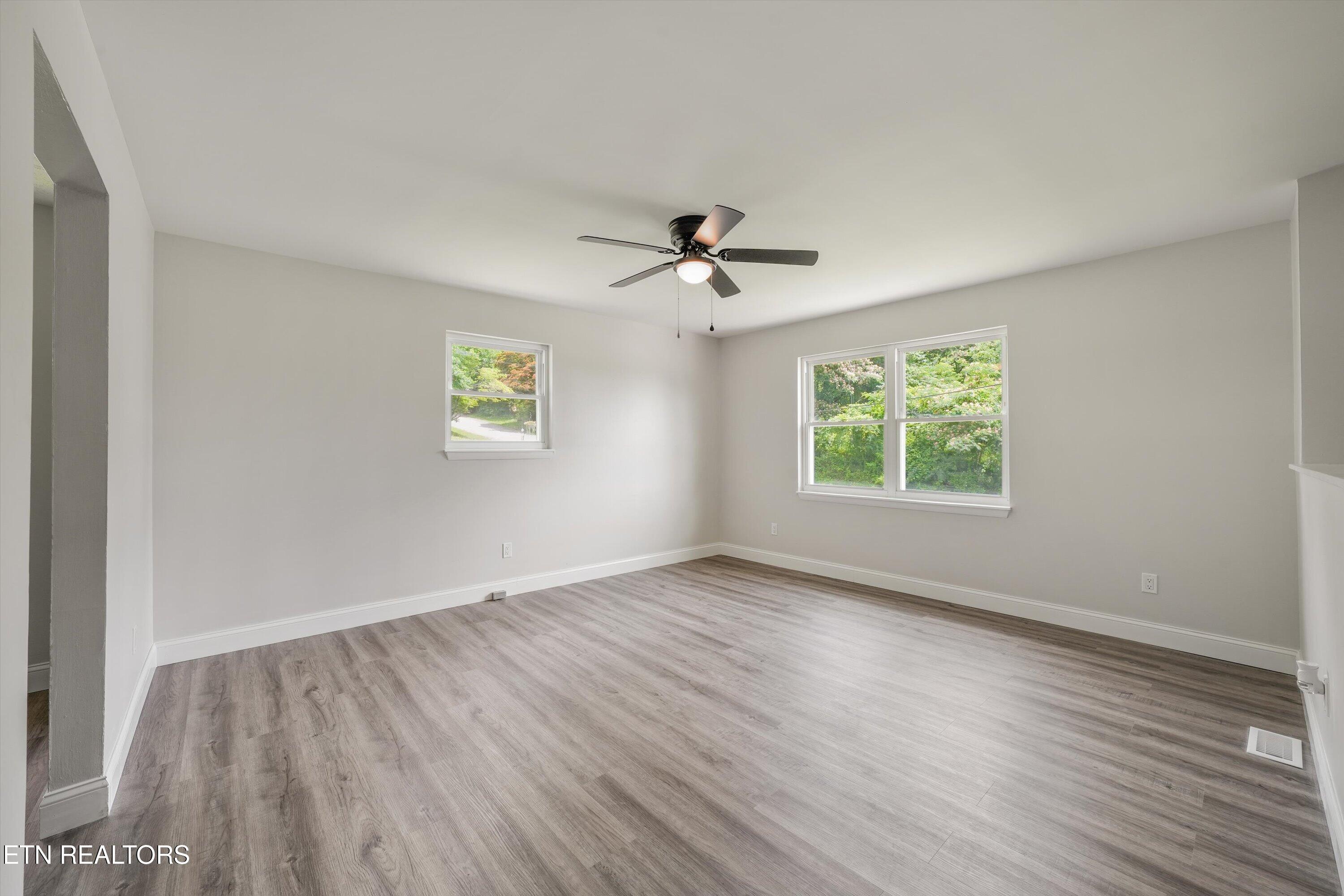 503 Martin Luther King, Jr., Drive Rockwood TN 37854