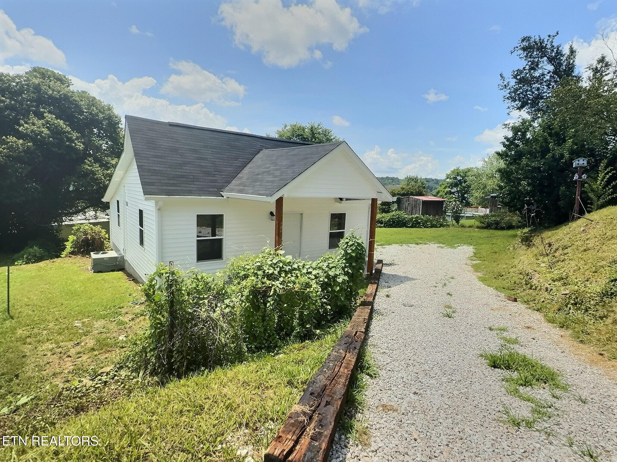 608 E Walden Street Lafollette TN 37766
