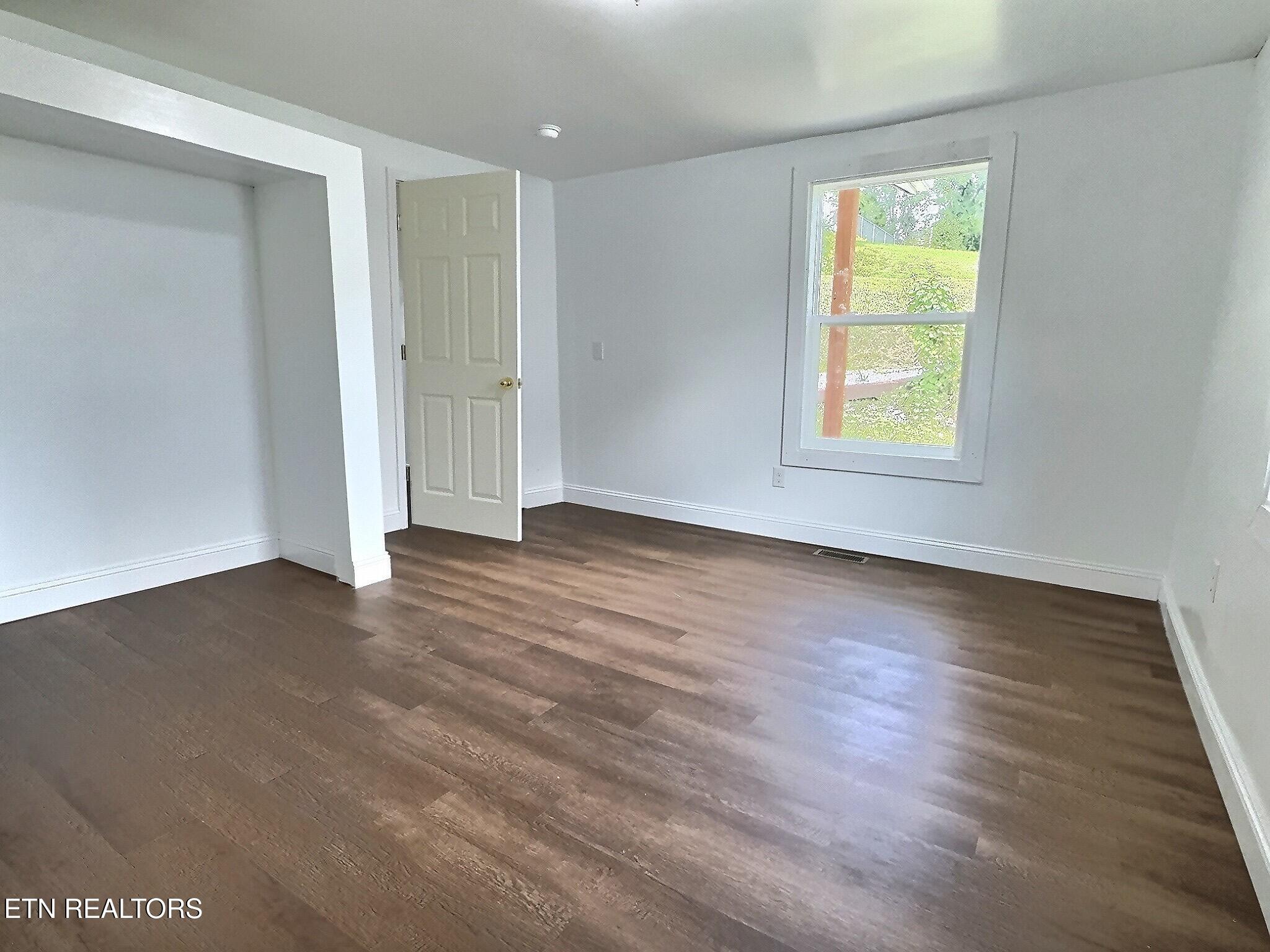 608 E Walden Street Lafollette TN 37766