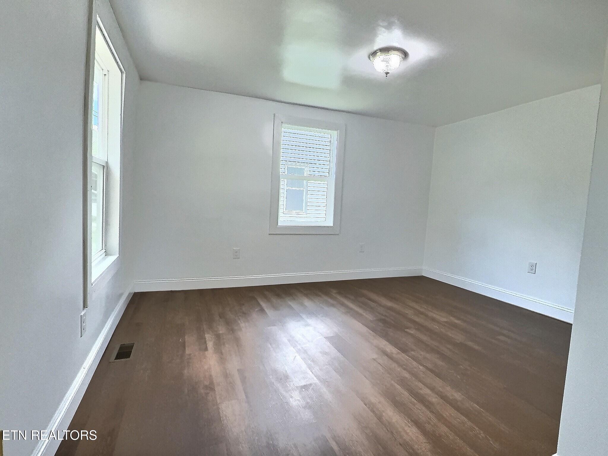 608 E Walden Street Lafollette TN 37766