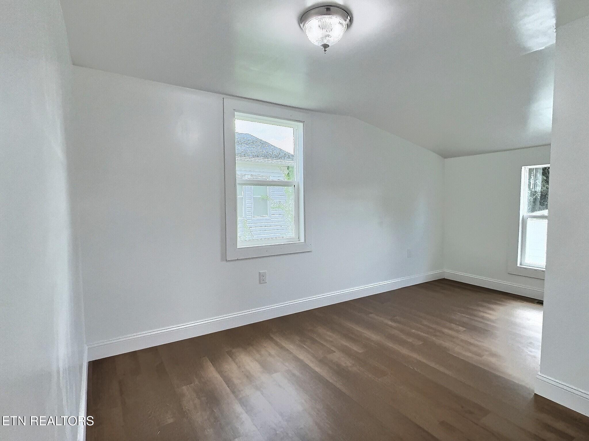608 E Walden Street Lafollette TN 37766