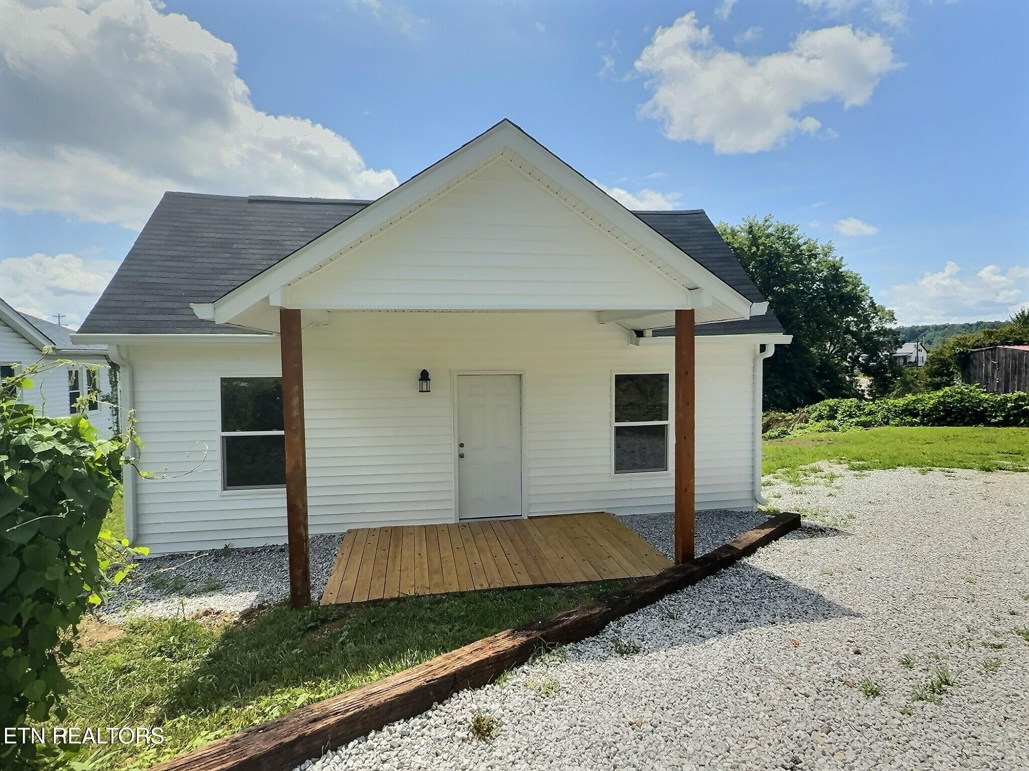 608 E Walden Street Lafollette TN 37766