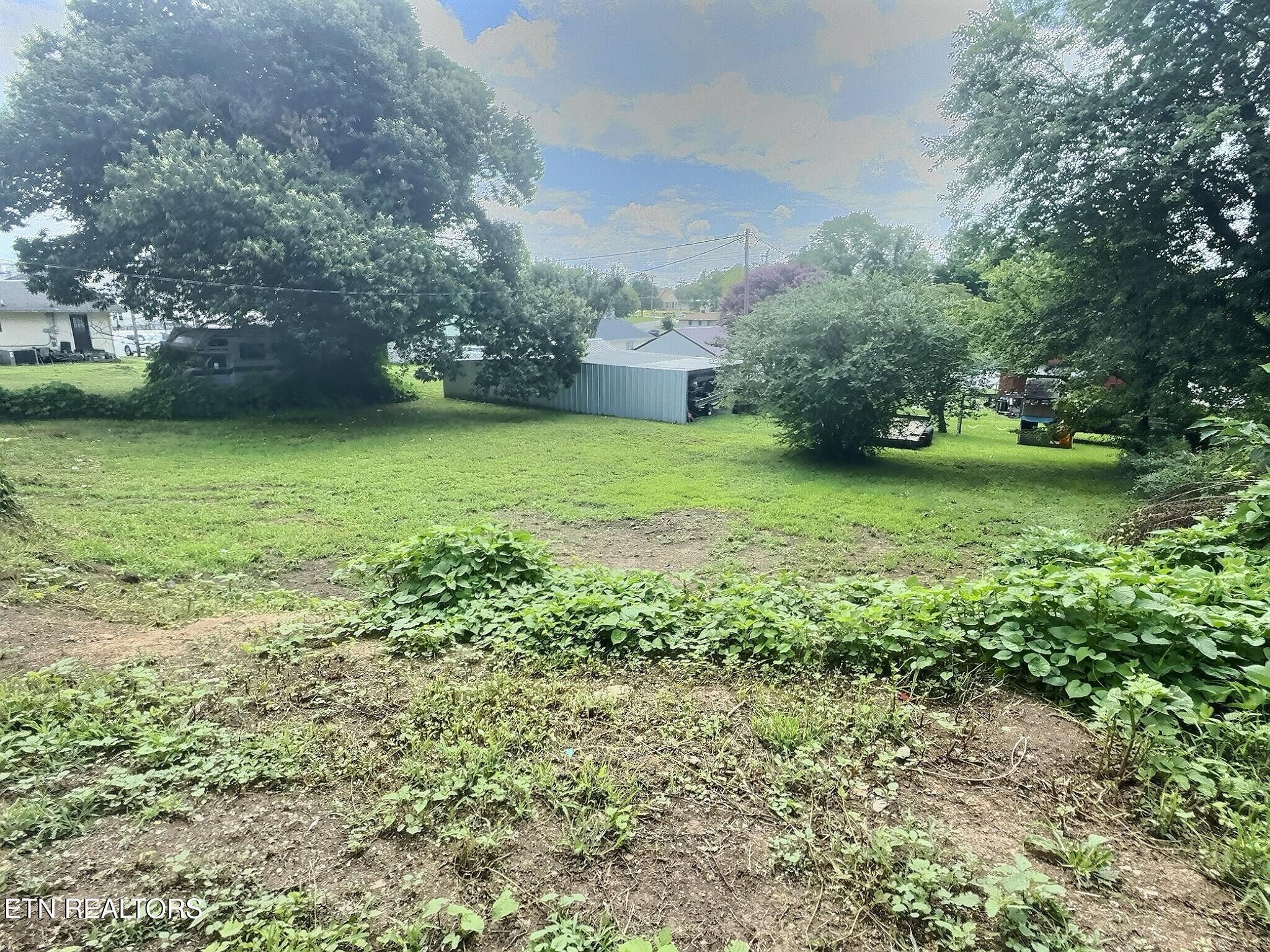 608 E Walden Street Lafollette TN 37766