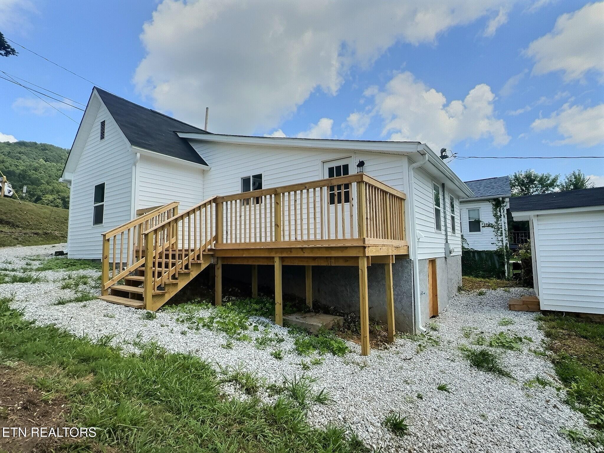 608 E Walden Street Lafollette TN 37766