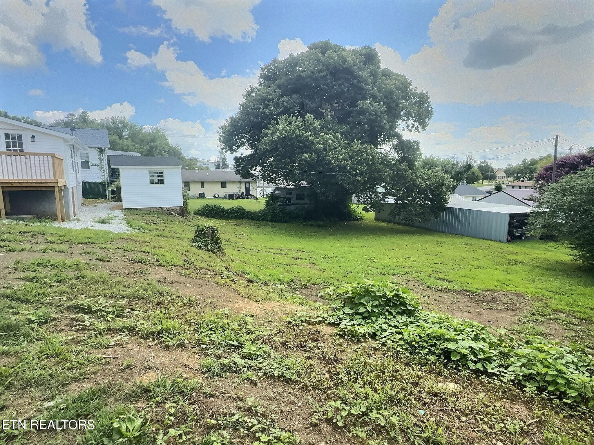 608 E Walden Street Lafollette TN 37766