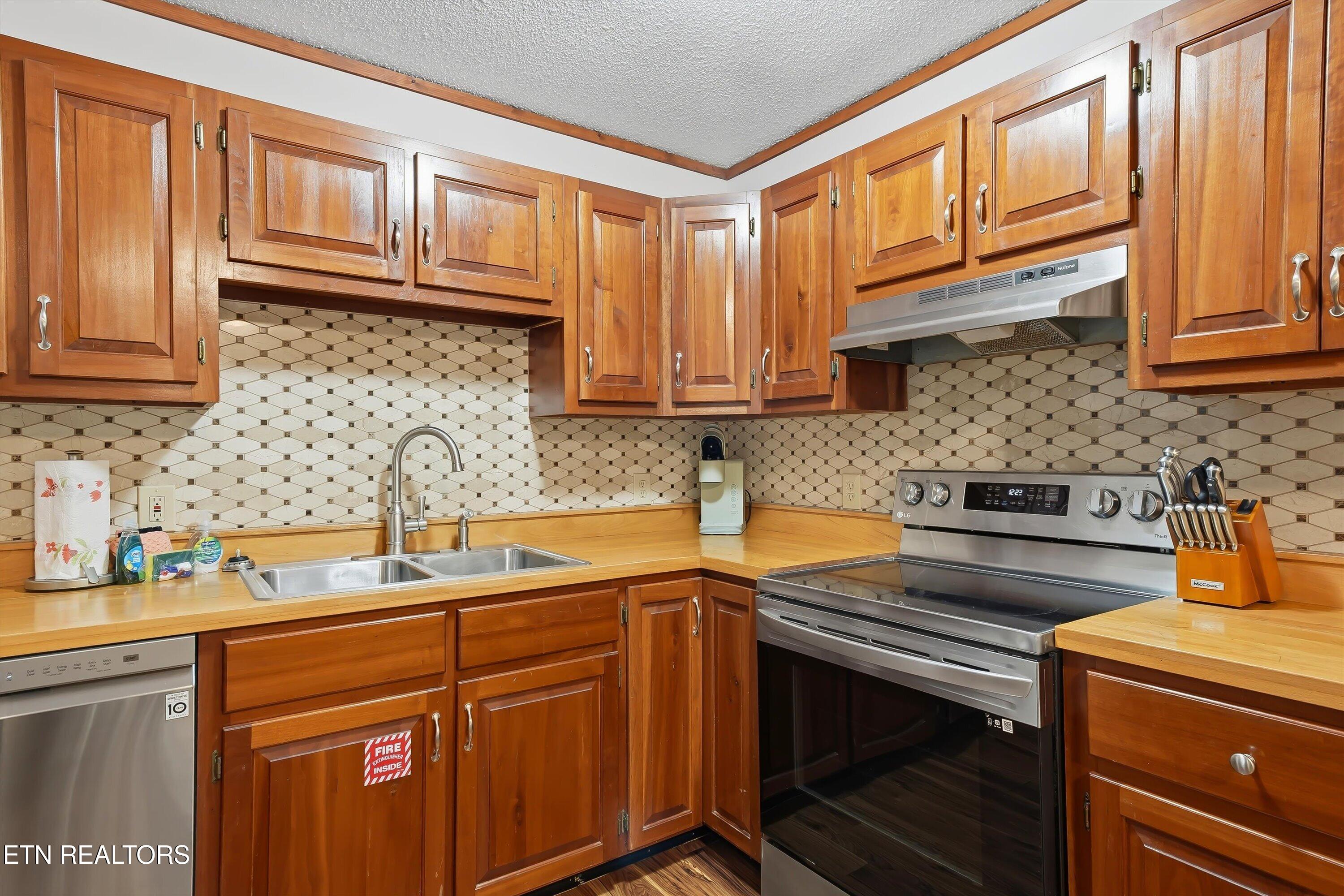 2106 Hickory Manor Road Sevierville TN 37862
