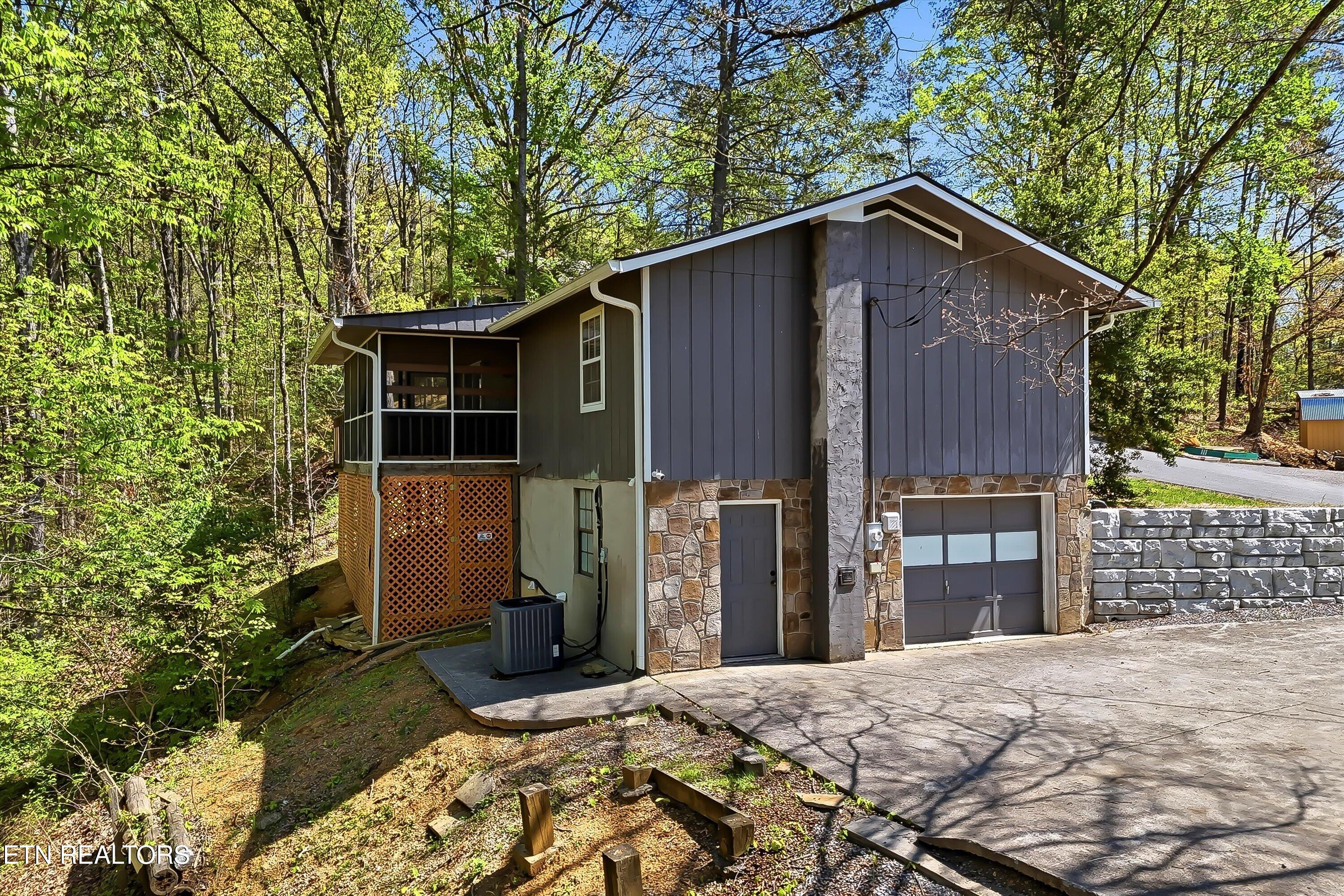 2106 Hickory Manor Road Sevierville TN 37862