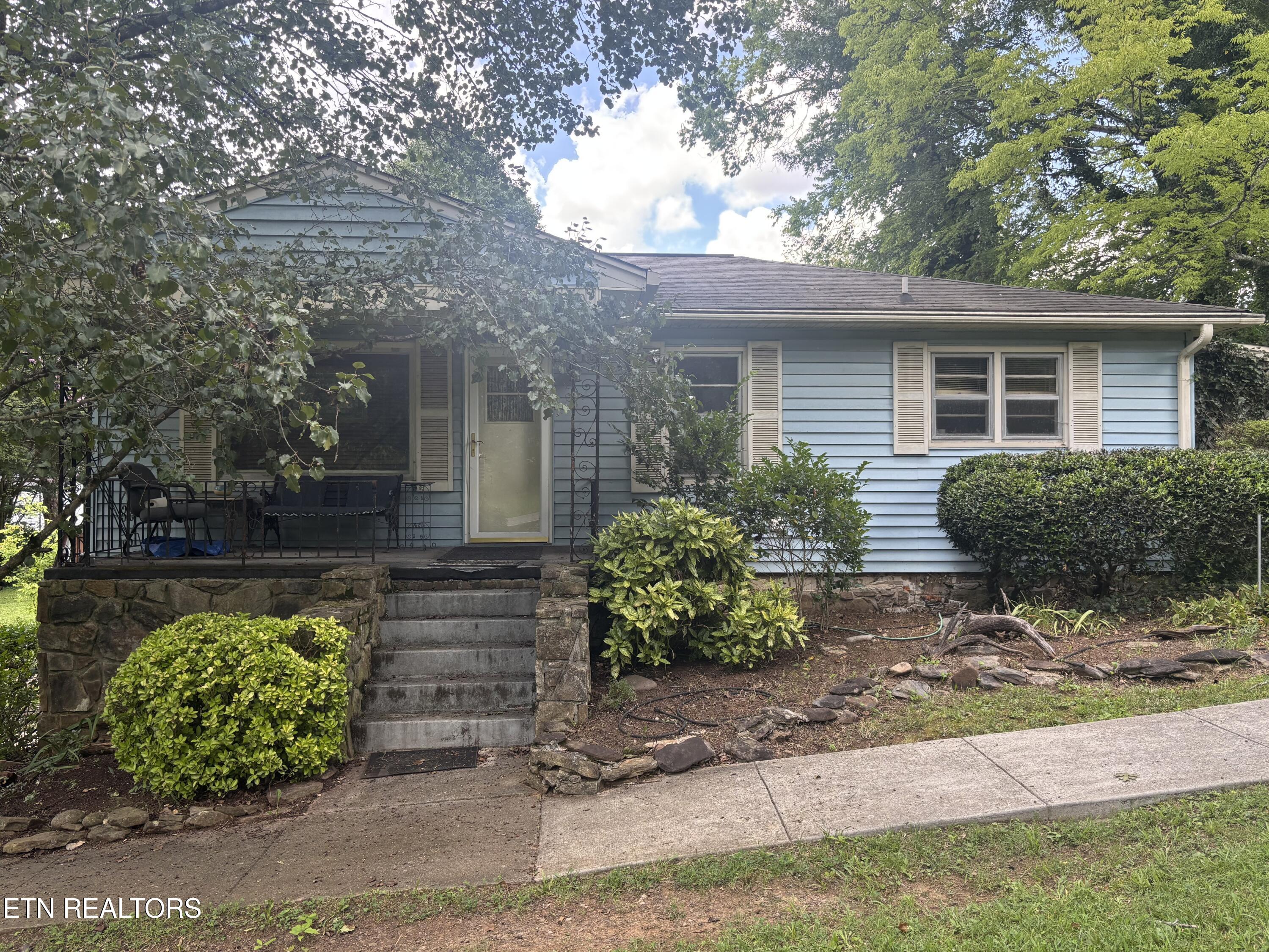 2119 Maple Drive Knoxville TN 37918