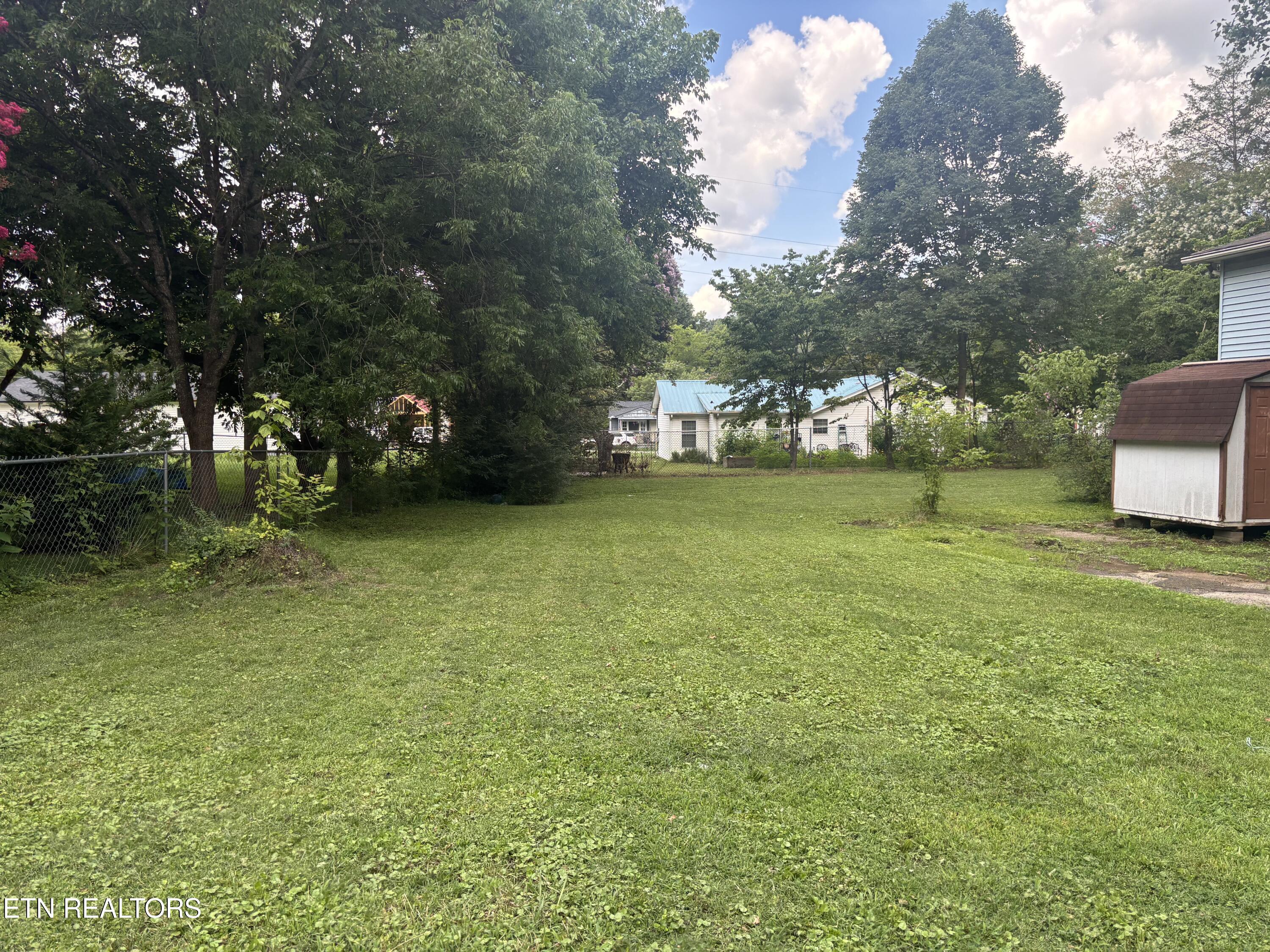2119 Maple Drive Knoxville TN 37918