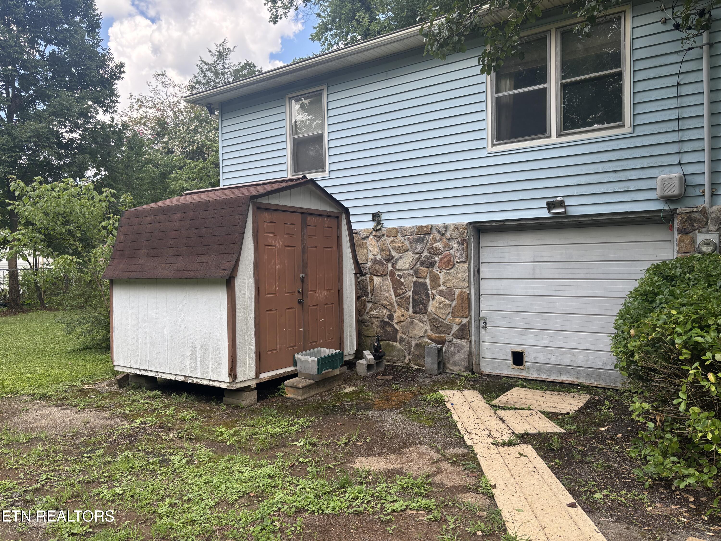 2119 Maple Drive Knoxville TN 37918
