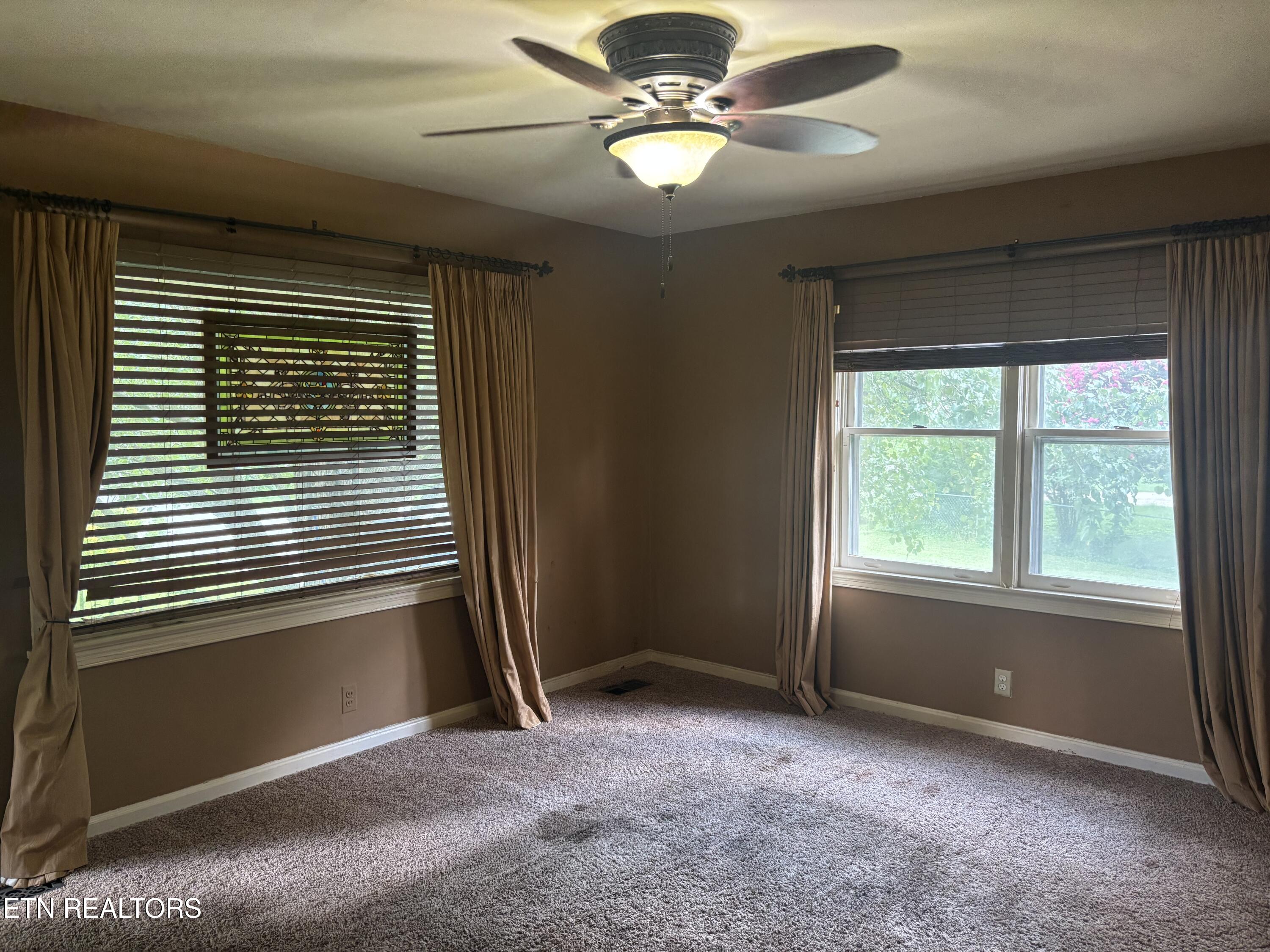 2119 Maple Drive Knoxville TN 37918