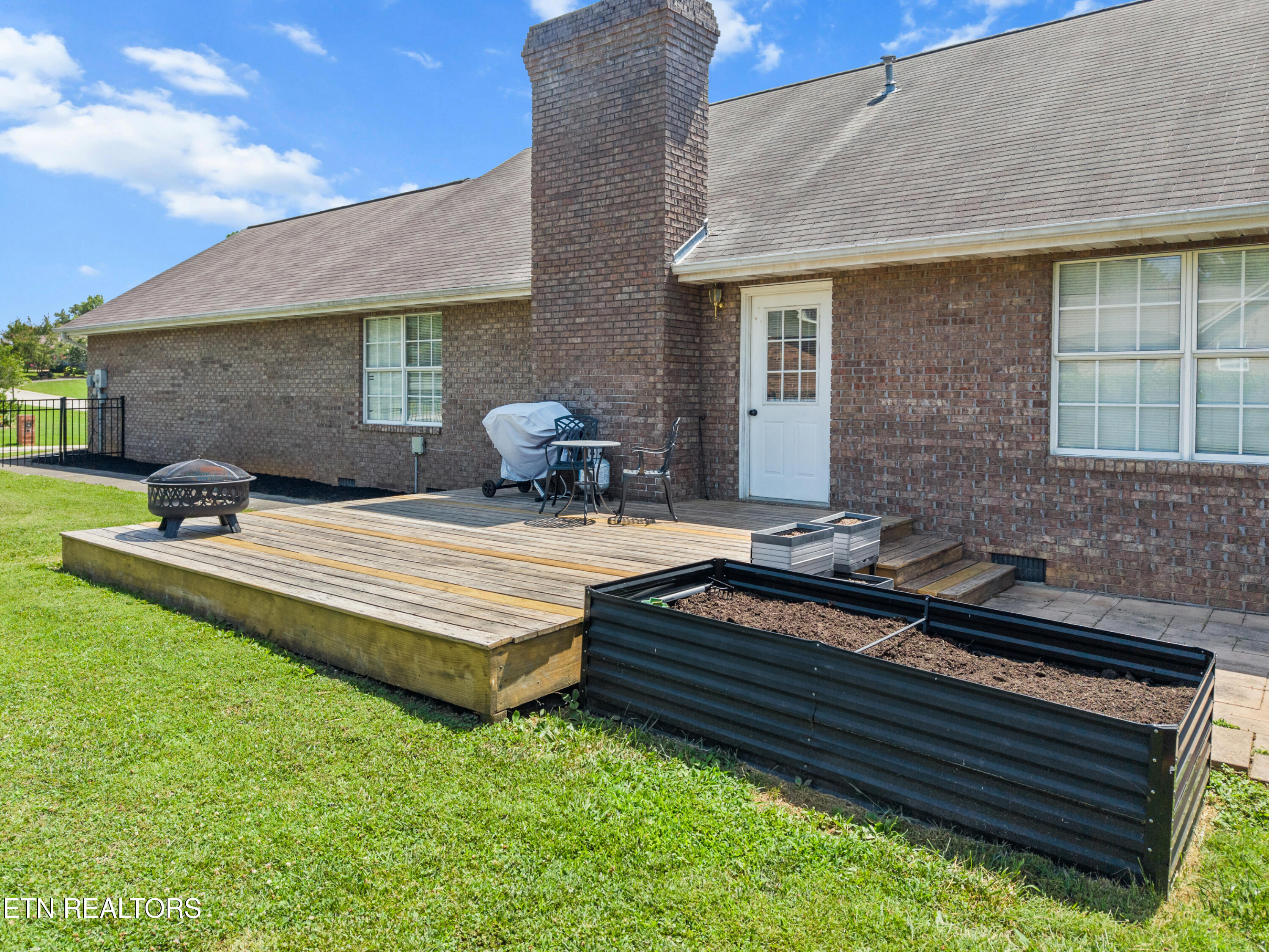 940 Meadow Oaks Drive Maryville TN 37803