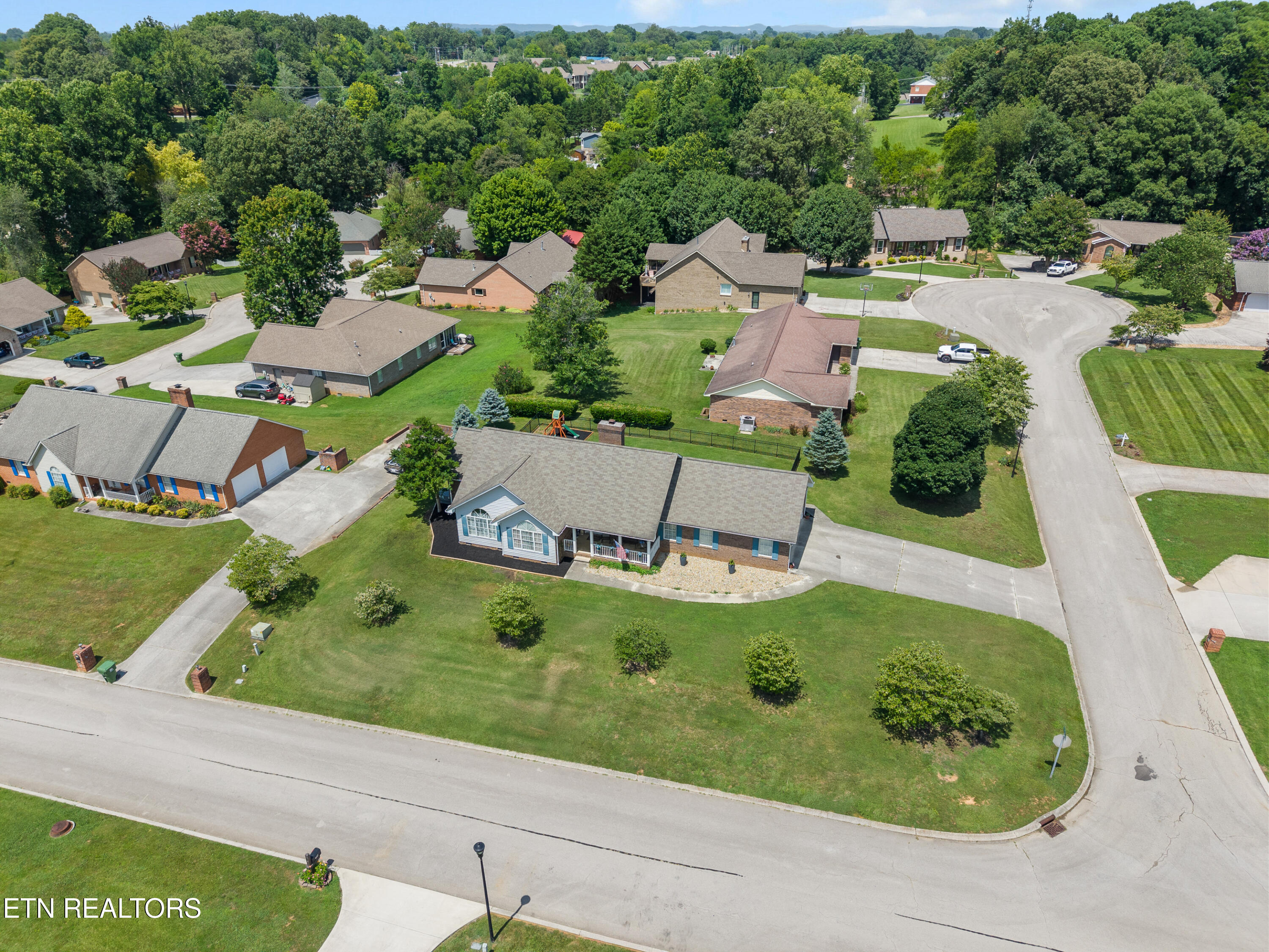 940 Meadow Oaks Drive Maryville TN 37803