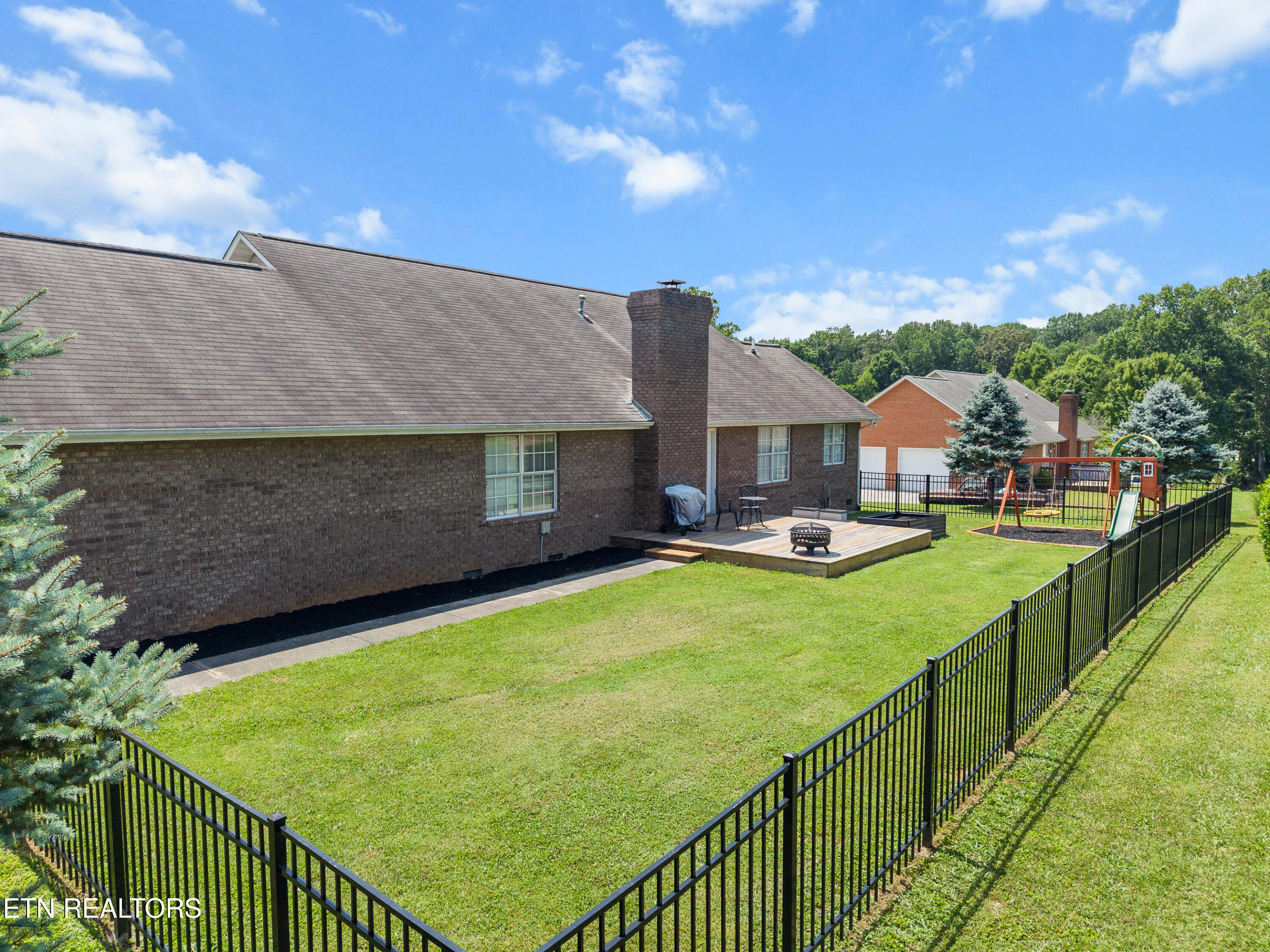 940 Meadow Oaks Drive Maryville TN 37803