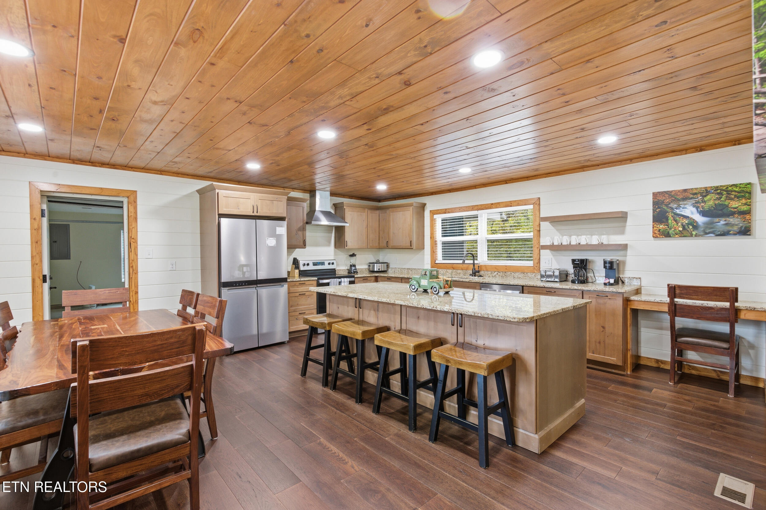 2690 High Valley Drive Pigeon Forge TN 37863
