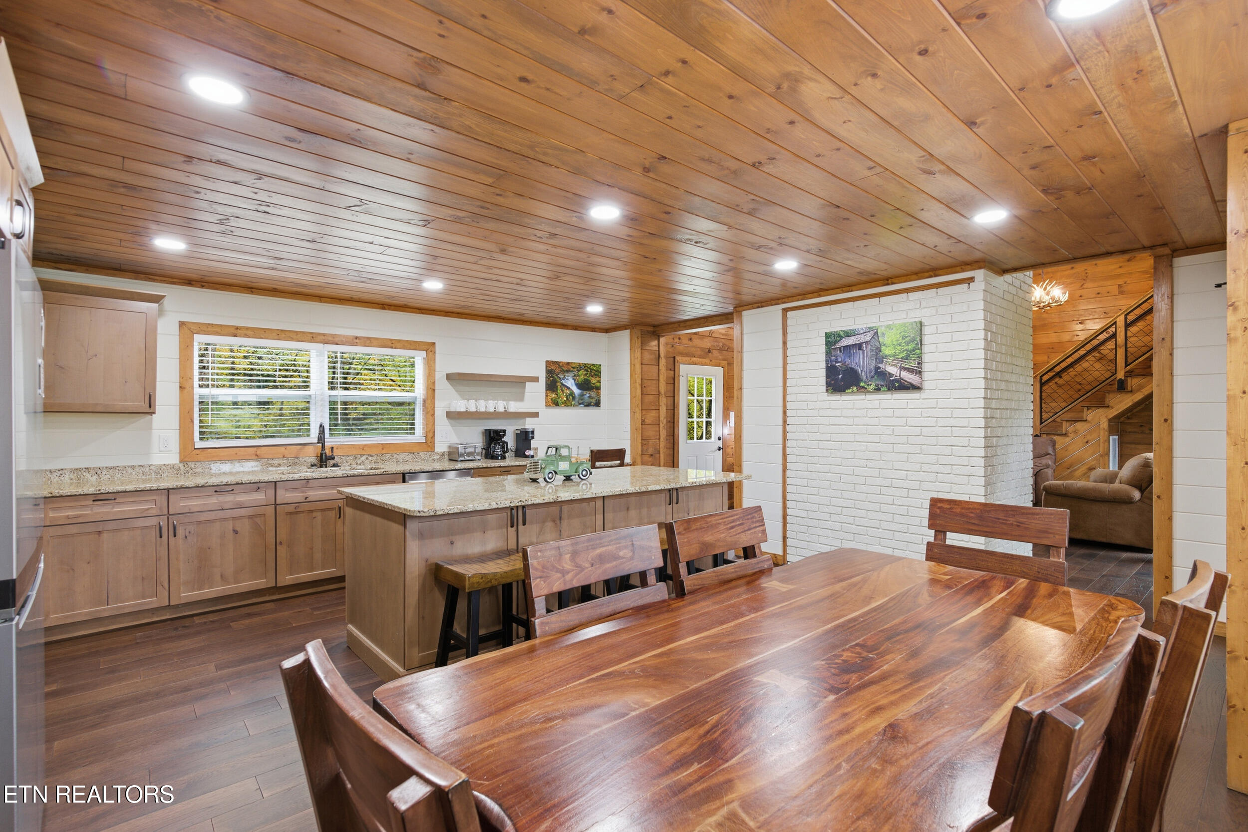 2690 High Valley Drive Pigeon Forge TN 37863