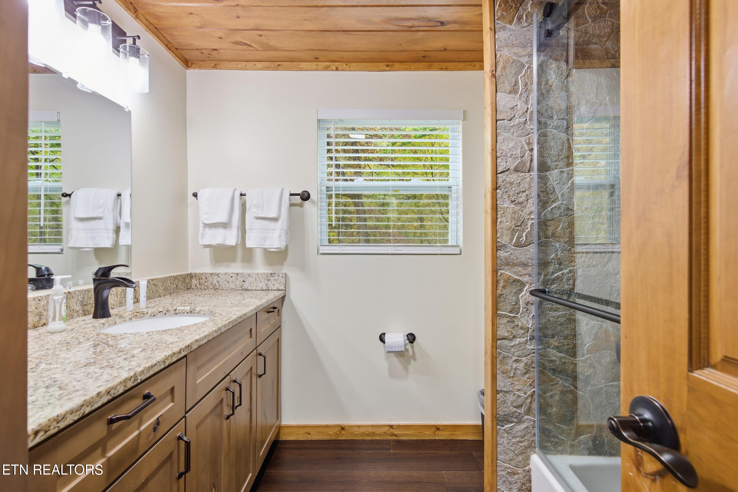 2690 High Valley Drive Pigeon Forge TN 37863