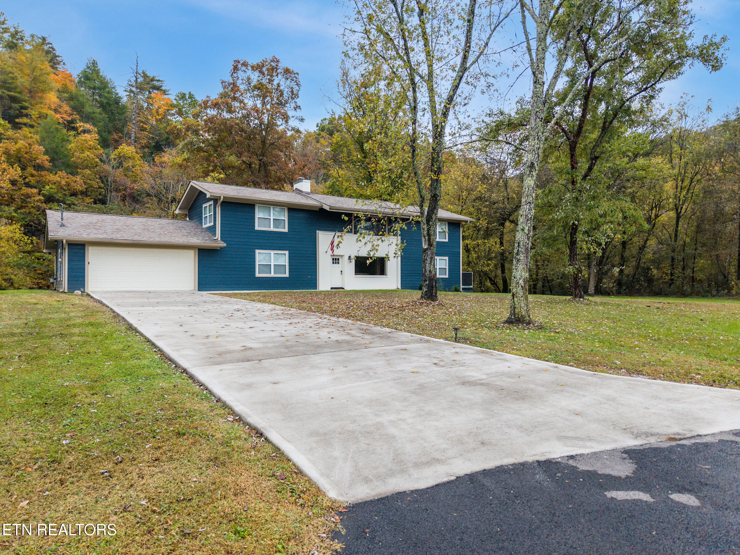 2690 High Valley Drive Pigeon Forge TN 37863
