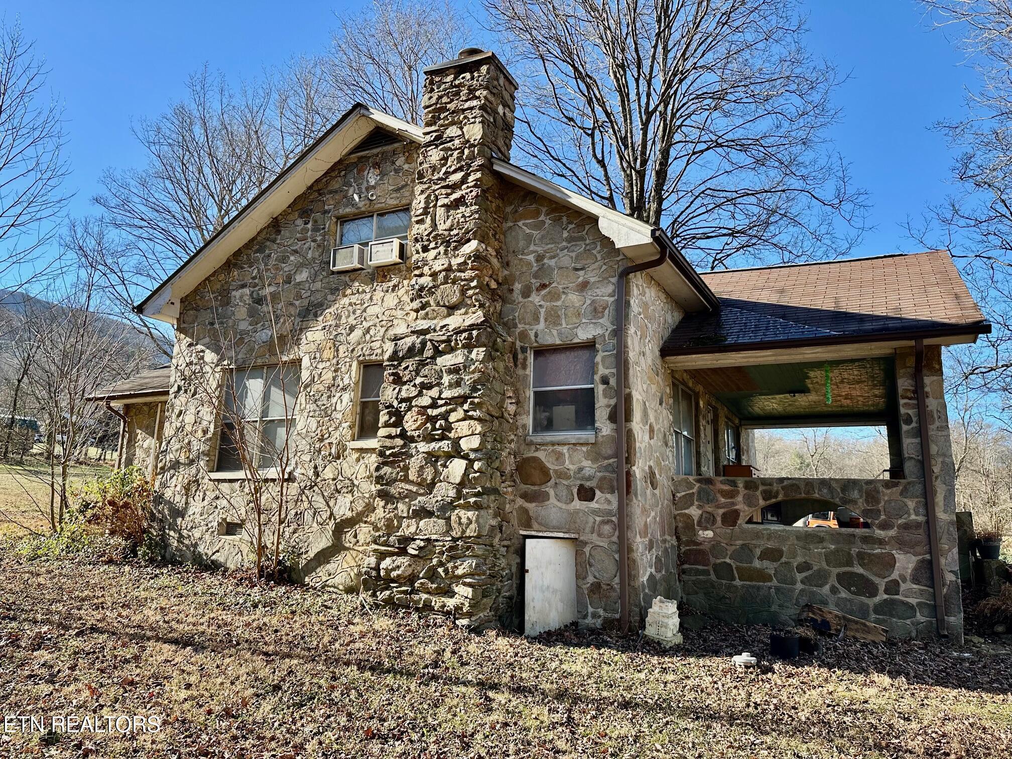 3528 Sugar Camp Circle Sevierville TN 37862