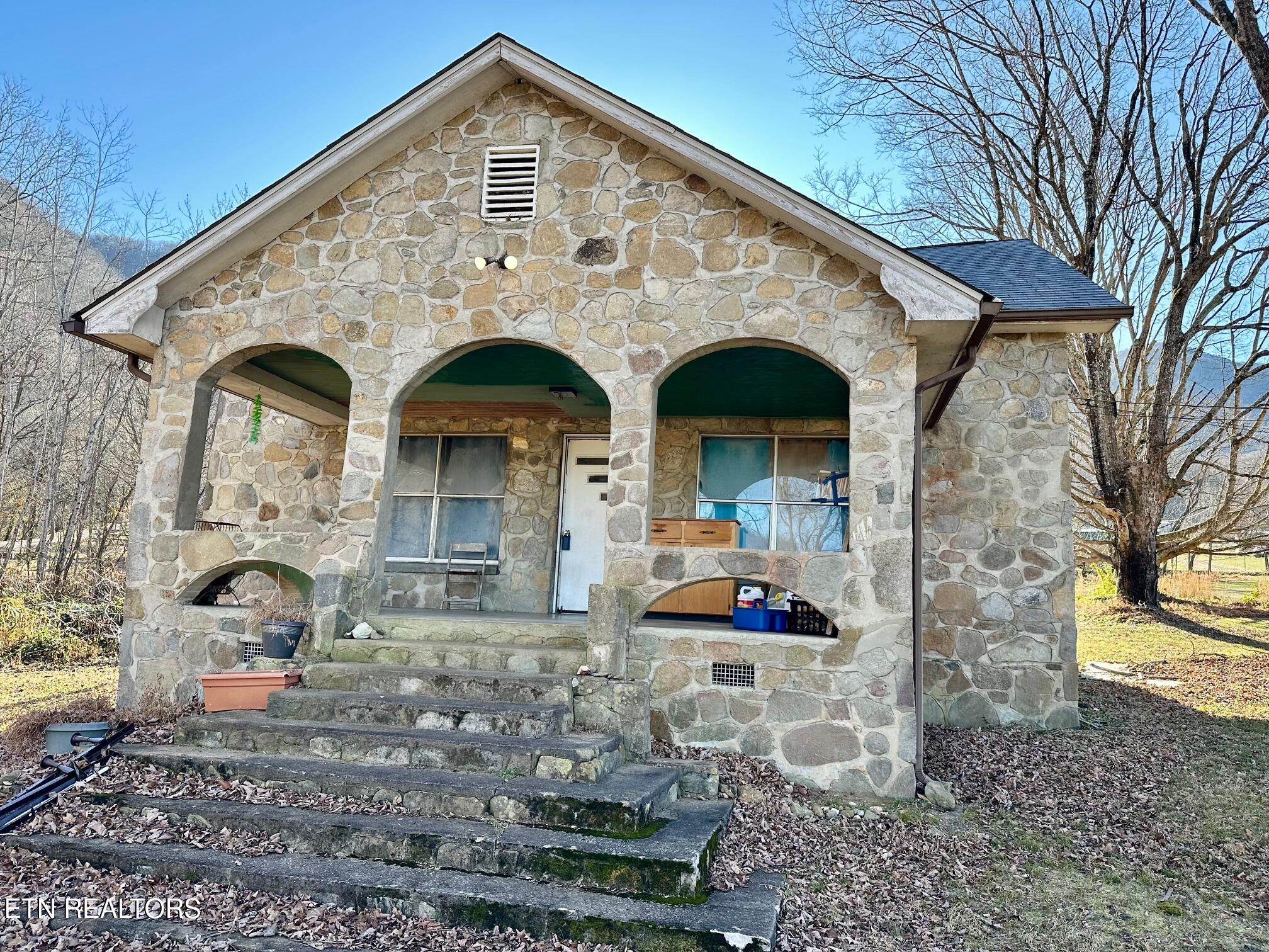 3528 Sugar Camp Circle Sevierville TN 37862
