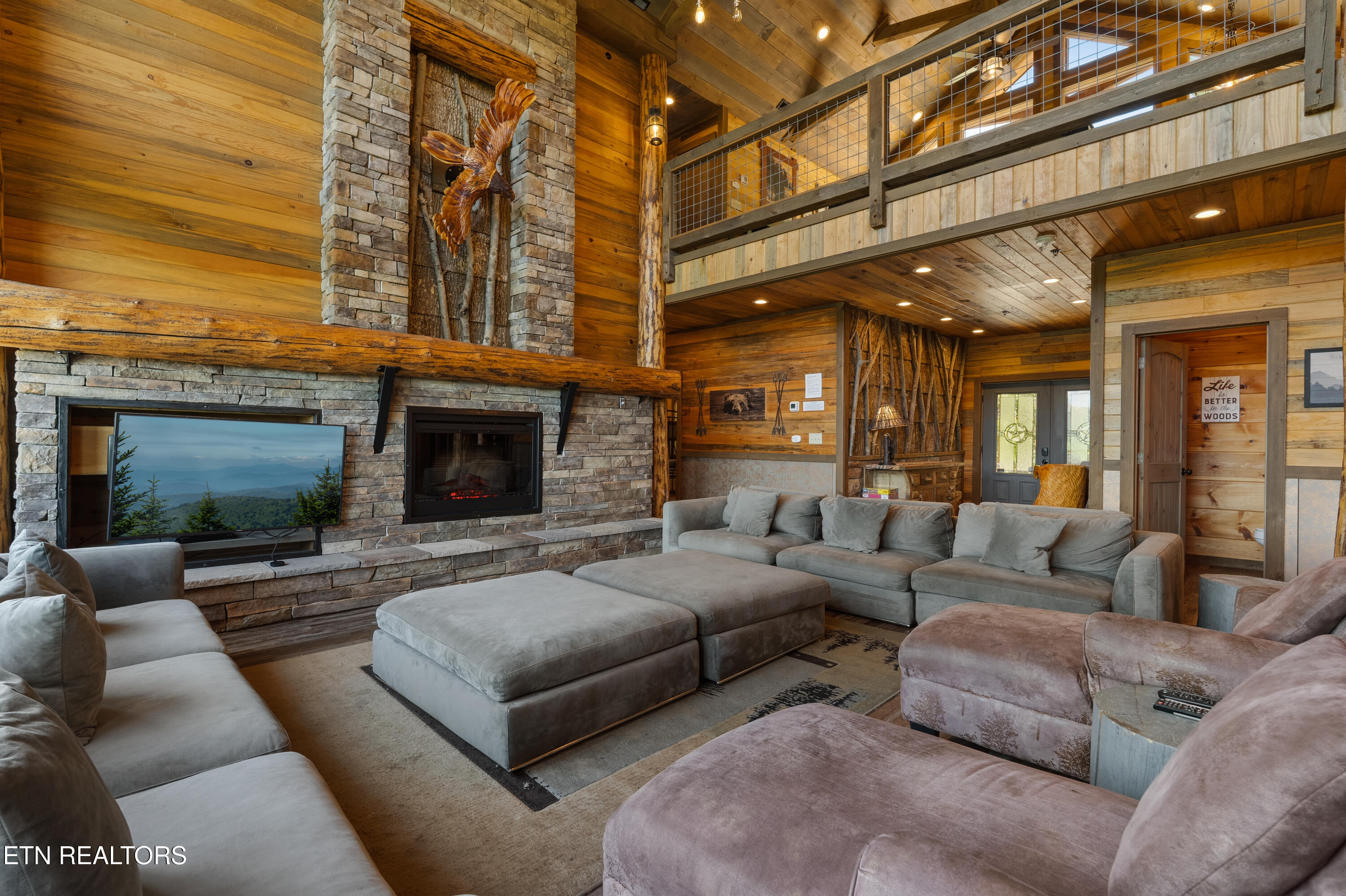 2470 Hackberry Drive Sevierville TN 37862