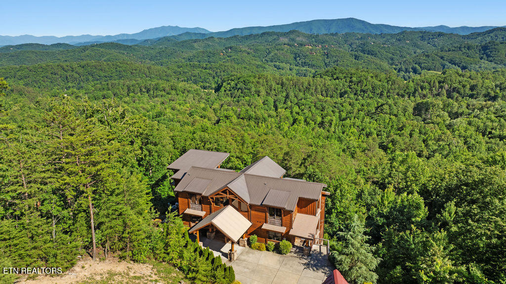 2470 Hackberry Drive Sevierville TN 37862