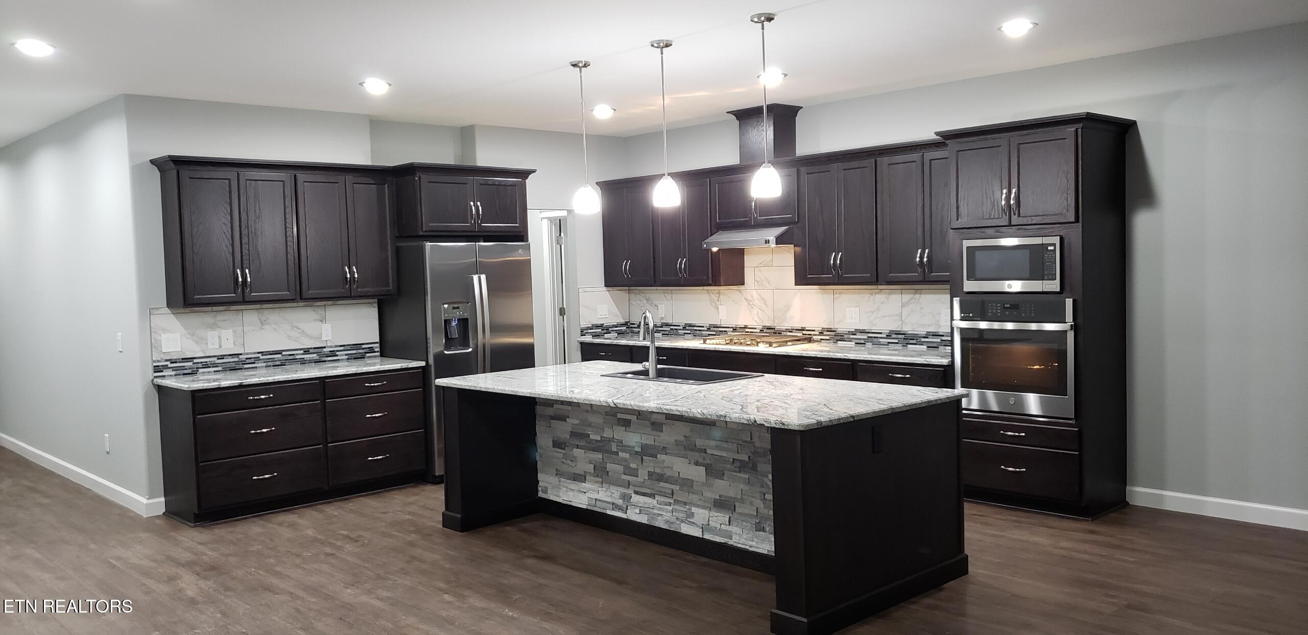 100 Juniper Lane Crossville TN 38555