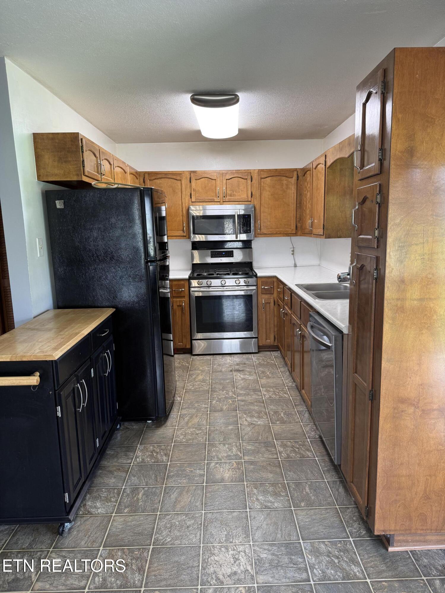140 Acorn Lane Robbins TN 37852