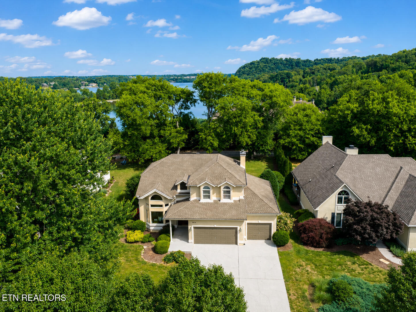 9615 Mariners Point Knoxville TN 37922