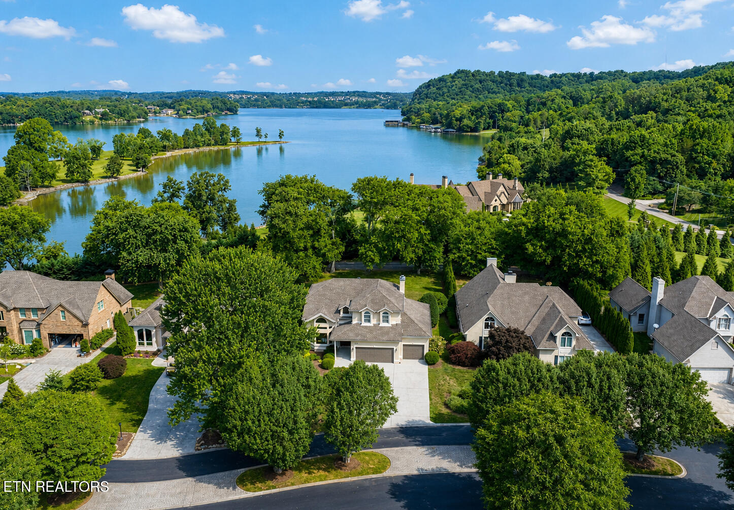 9615 Mariners Point Knoxville TN 37922