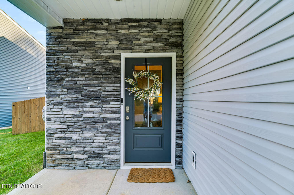 1060 Curly Top Lane Knoxville TN 37932