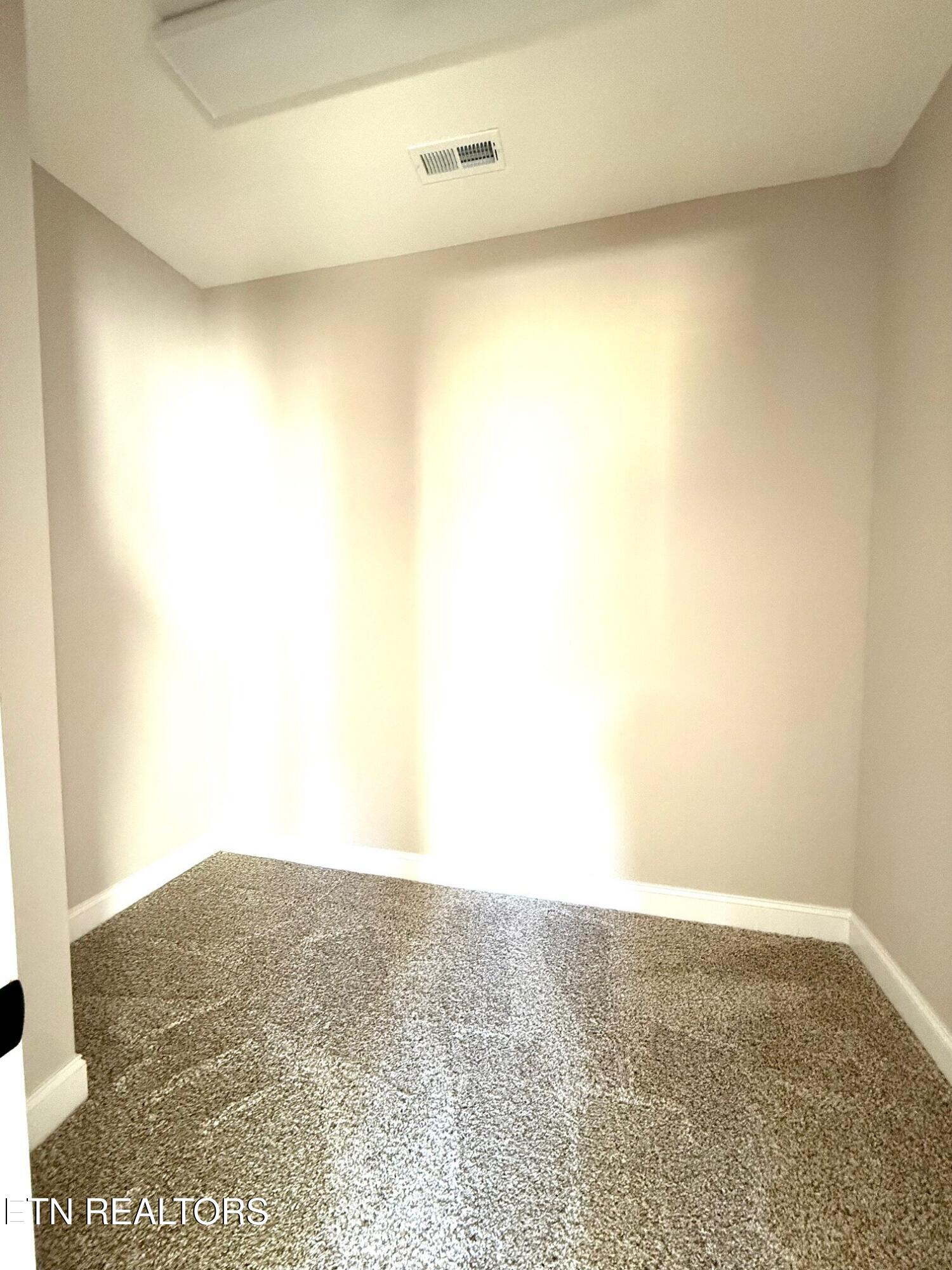 218 Mossy Rock Road Clinton TN 37716