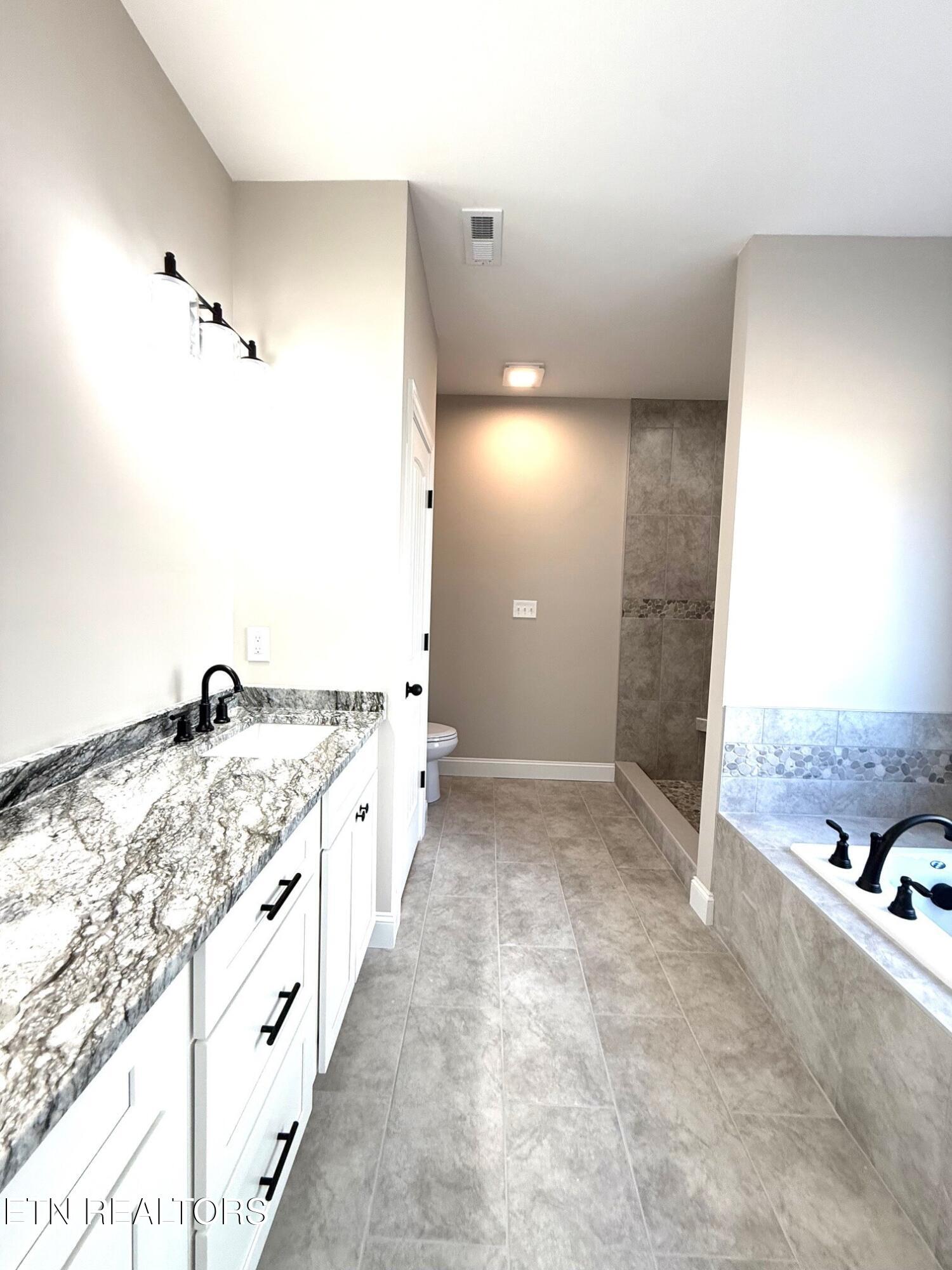 218 Mossy Rock Road Clinton TN 37716