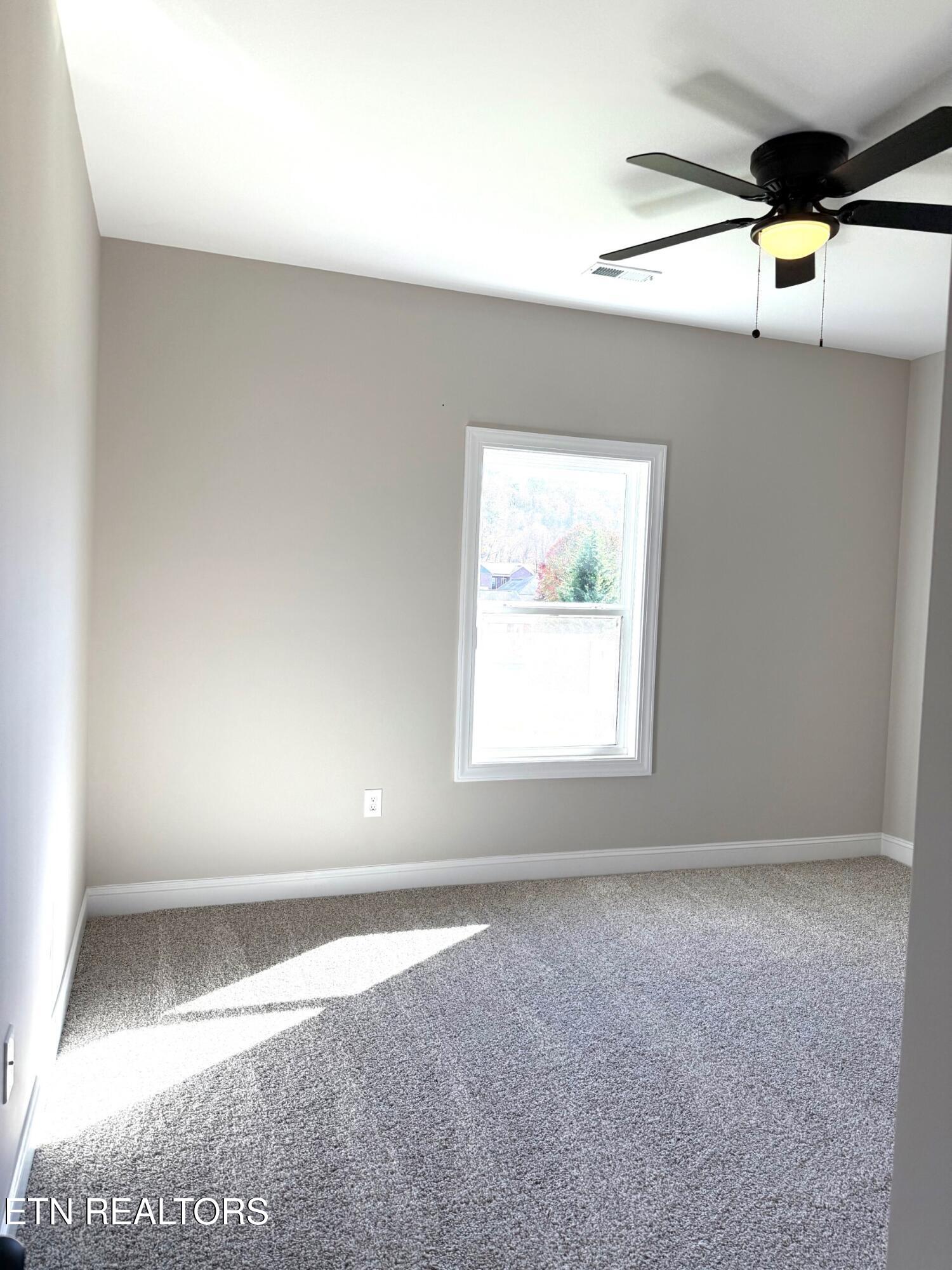 218 Mossy Rock Road Clinton TN 37716