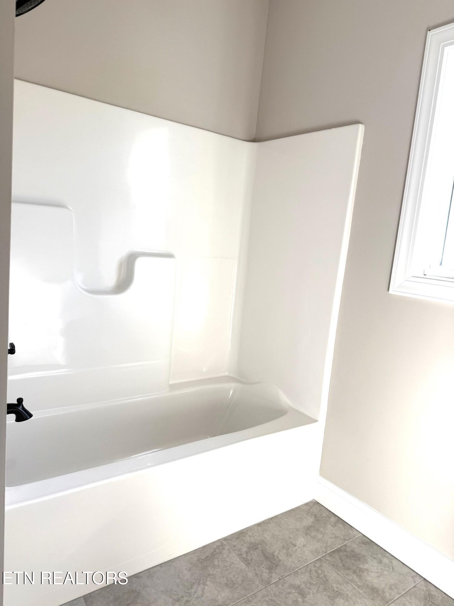 218 Mossy Rock Road Clinton TN 37716