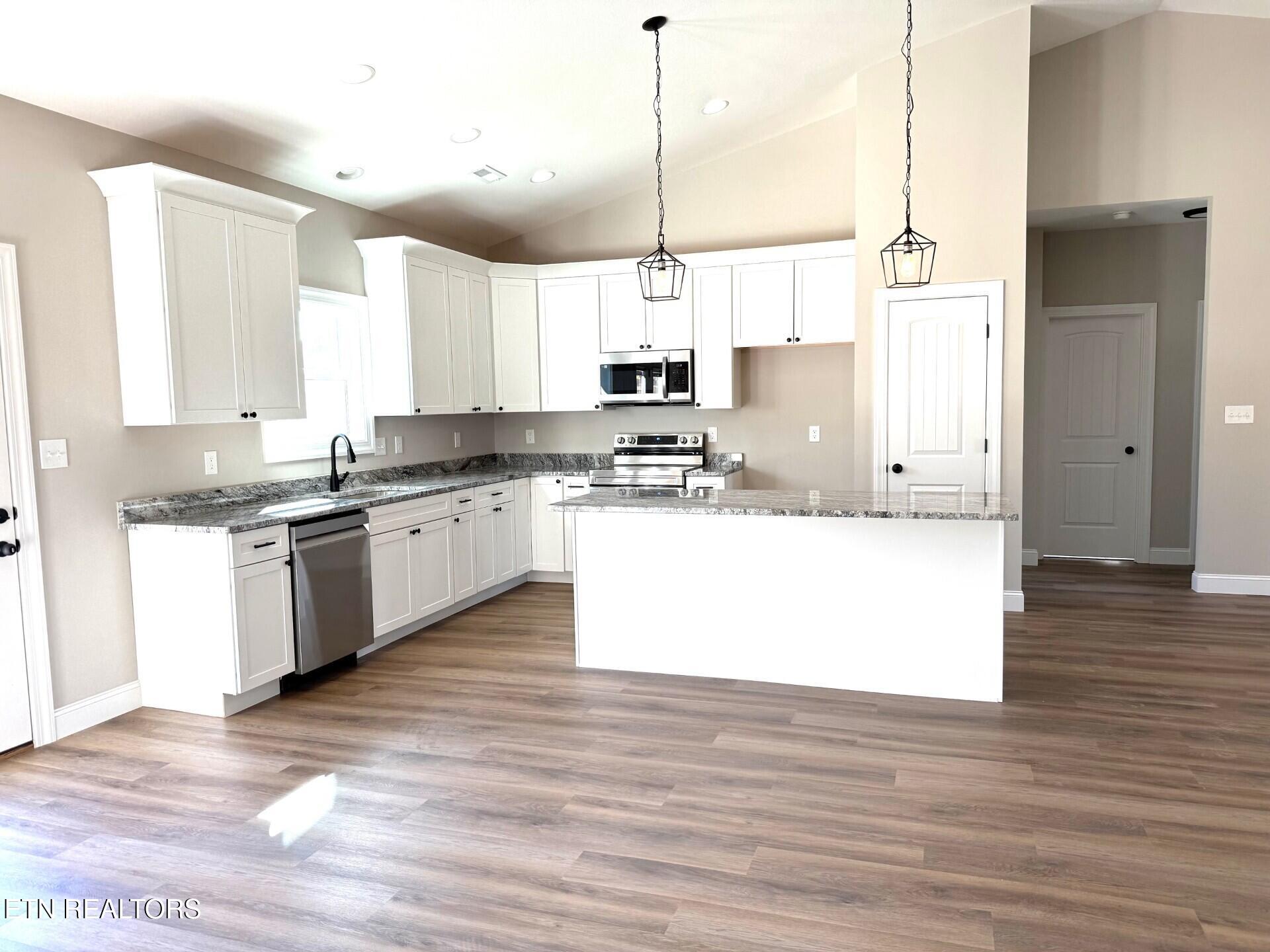 218 Mossy Rock Road Clinton TN 37716