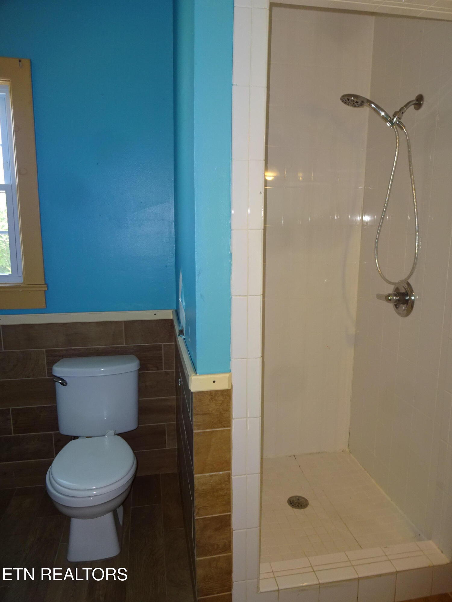 621 Ferry Street Loudon TN 37774