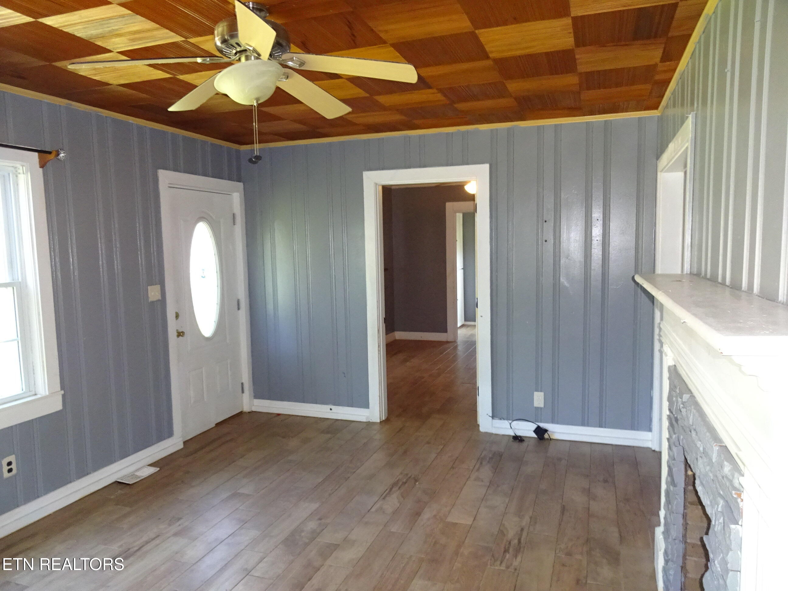 621 Ferry Street Loudon TN 37774