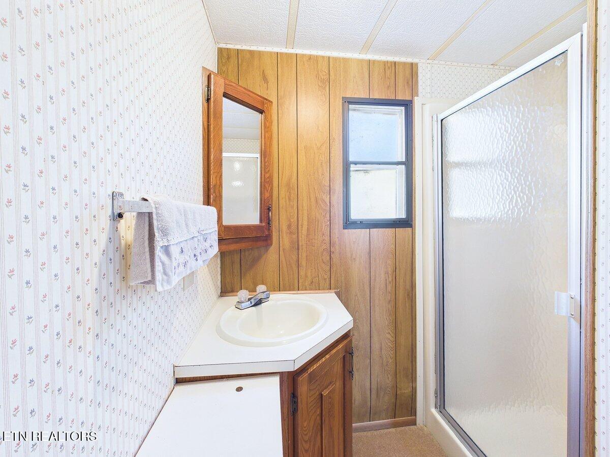 3924 River Road Ten Mile TN 37880