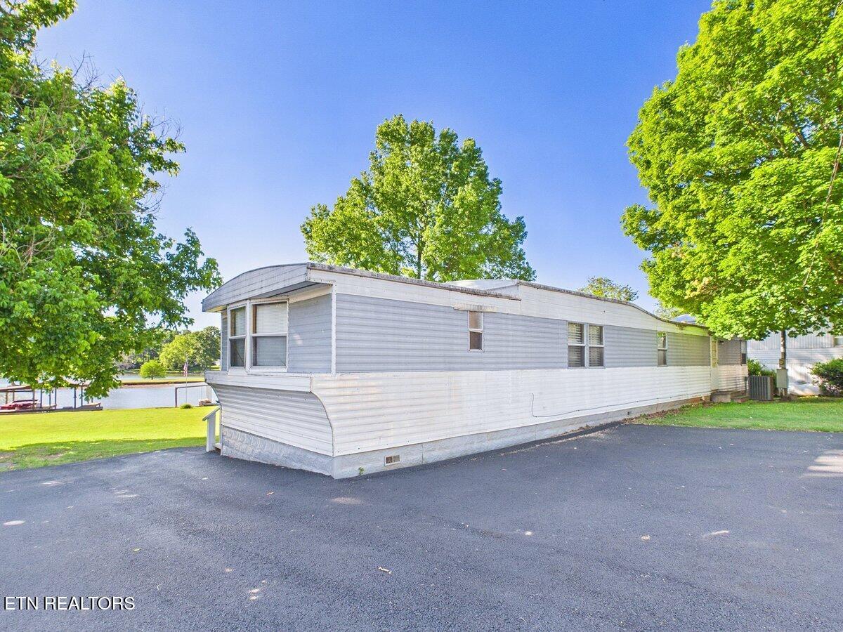3924 River Road Ten Mile TN 37880