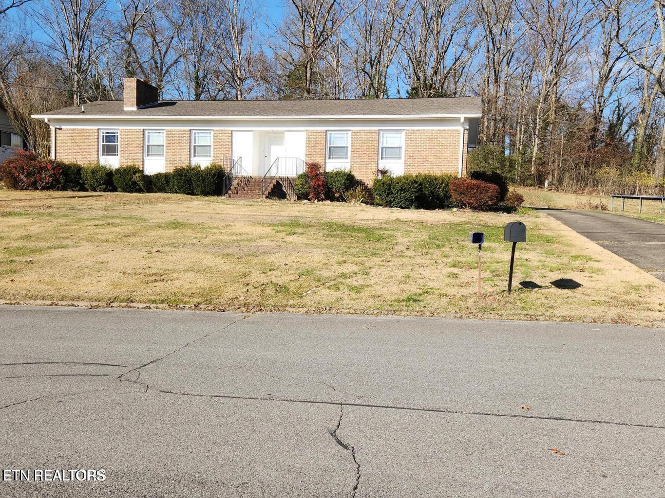 1506 Ridgeway Circle Athens TN 37303