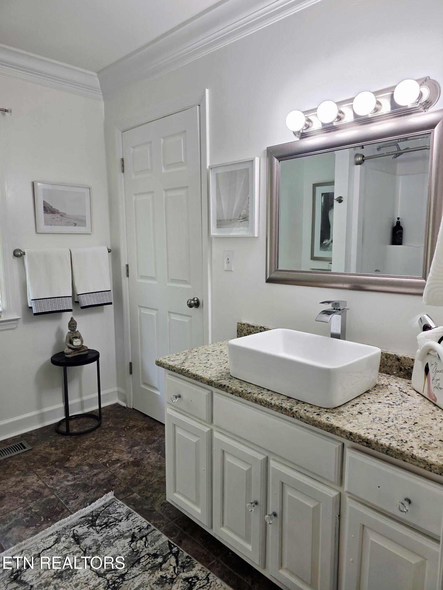 15 Radisson Cove Oak Ridge TN 37830
