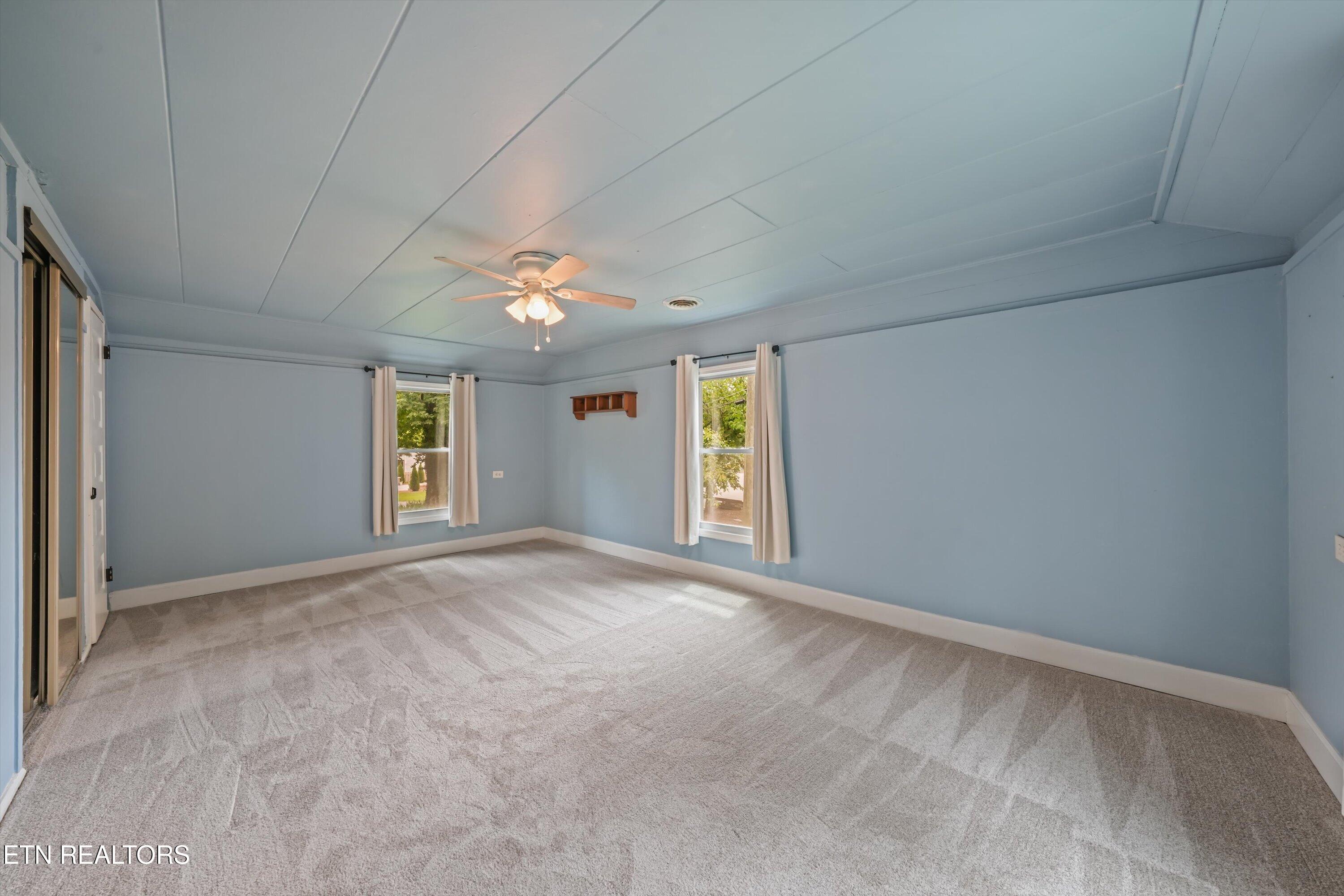 224 Oak Road Norris TN 37828