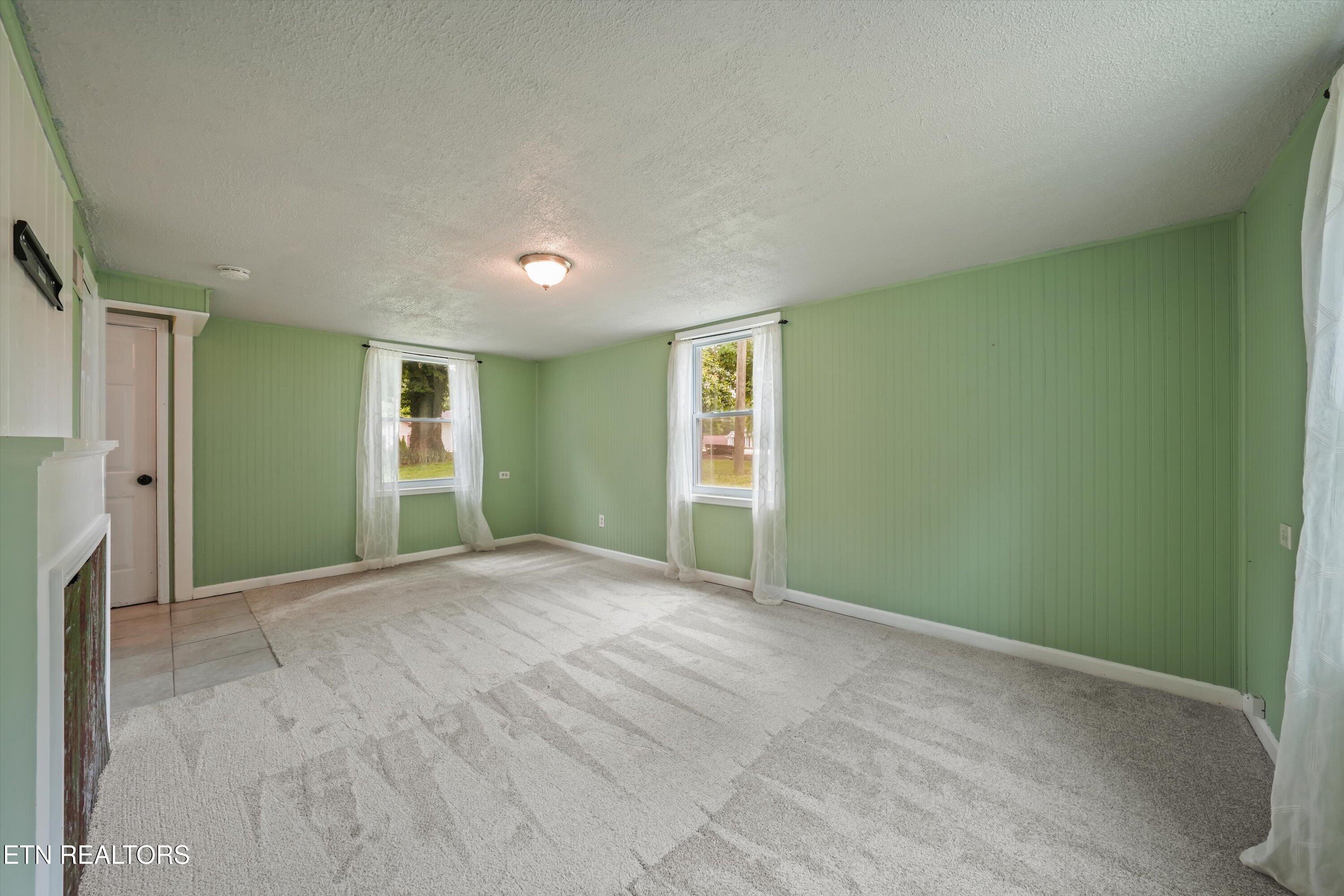 224 Oak Road Norris TN 37828