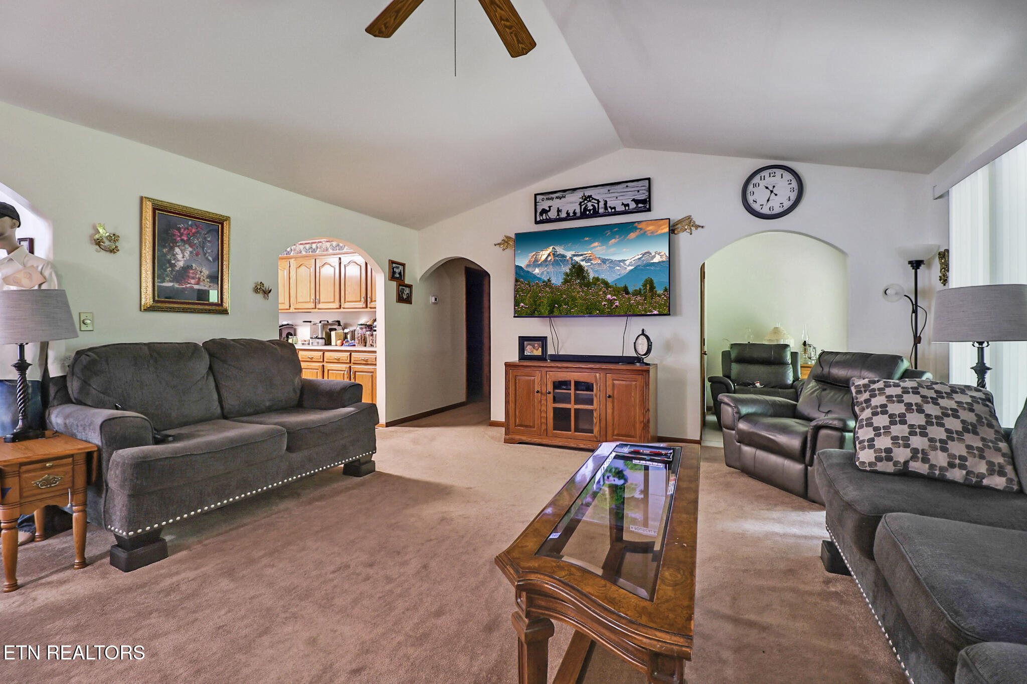 3643 S York Highway Jamestown TN 38556