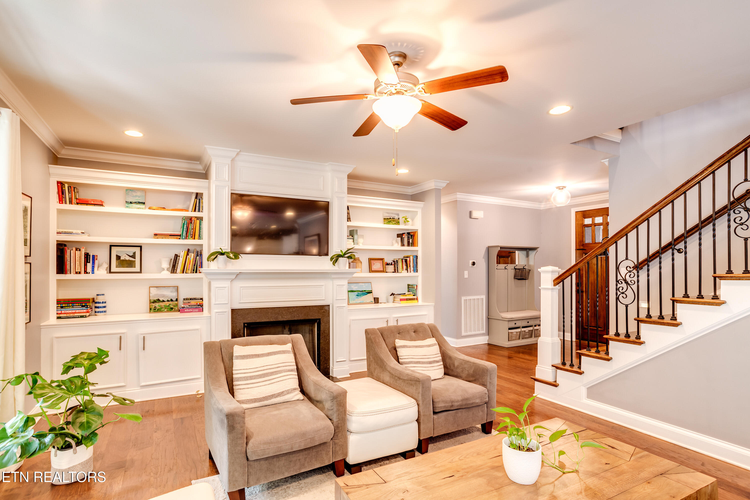 634 Oak Cove Lane Knoxville TN 37922