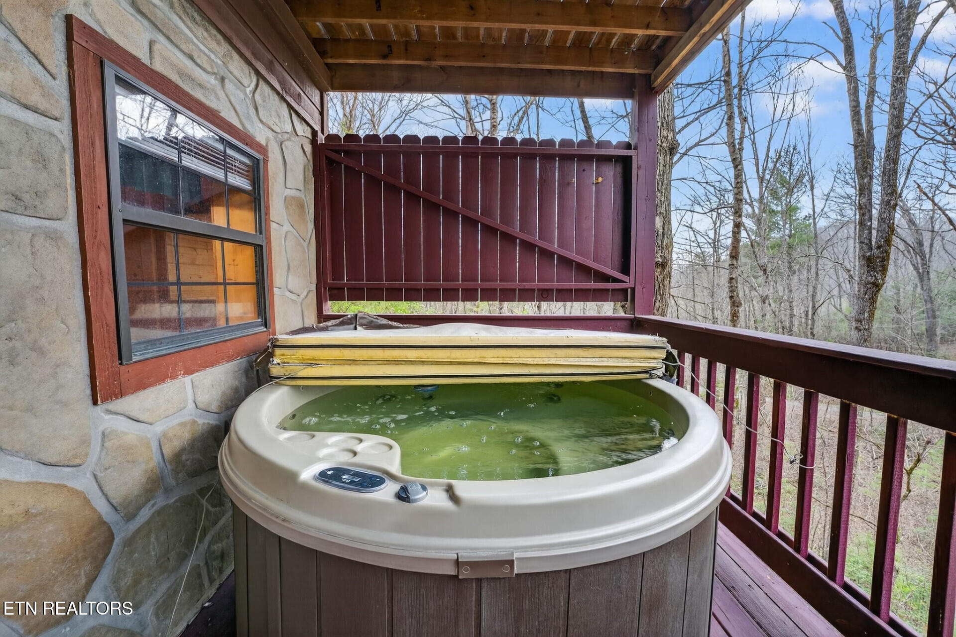 1930 Regans Ridge Way Sevierville TN 37876