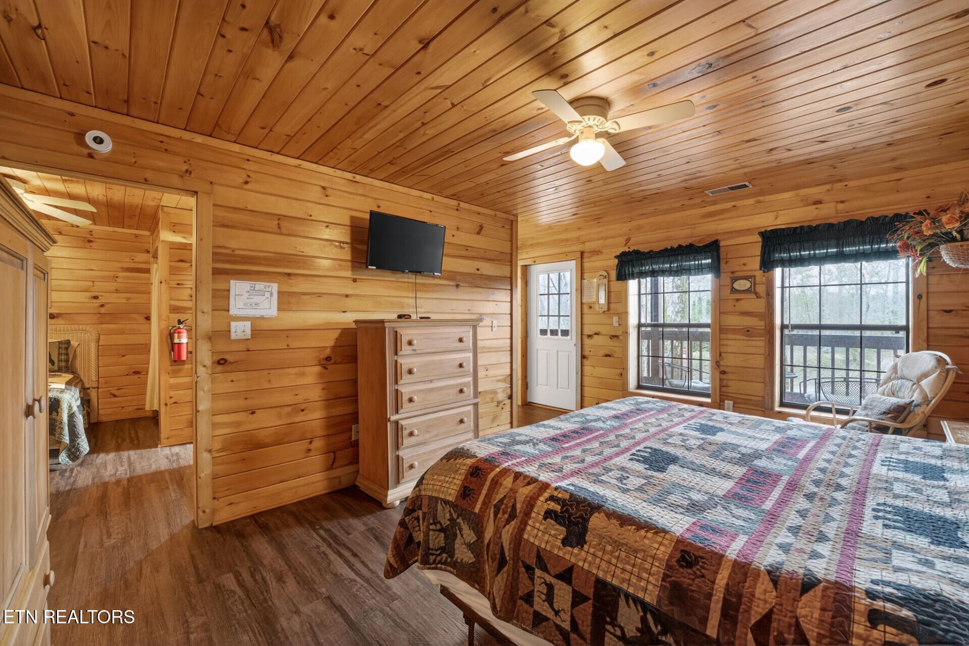 1930 Regans Ridge Way Sevierville TN 37876