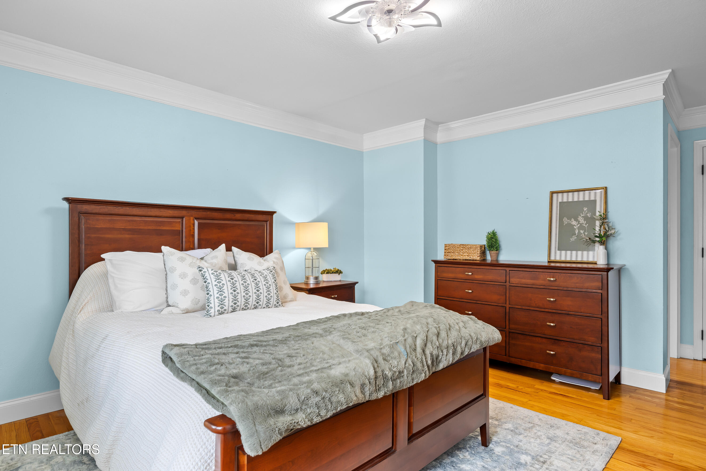 406 Chestnut Street Sweetwater TN 37874