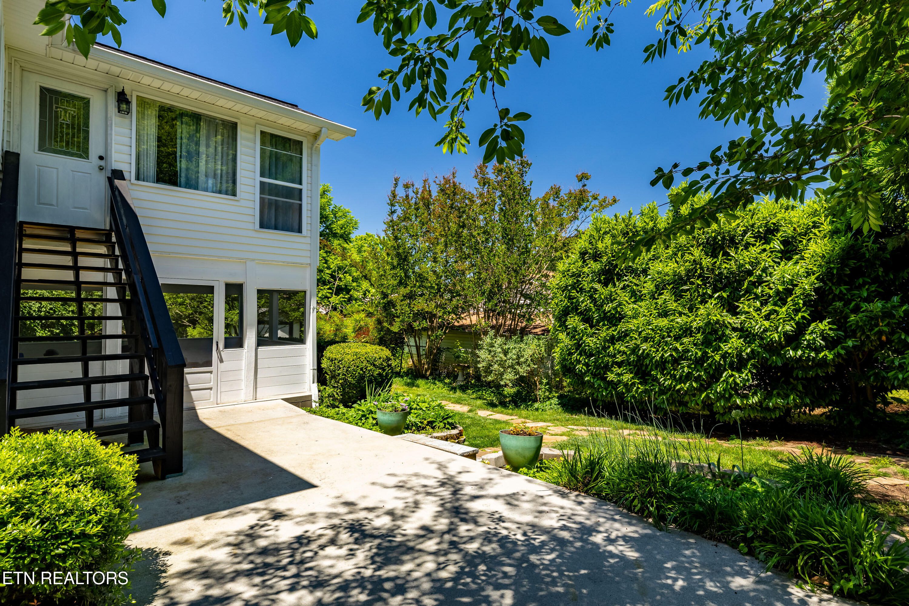 406 Chestnut Street Sweetwater TN 37874